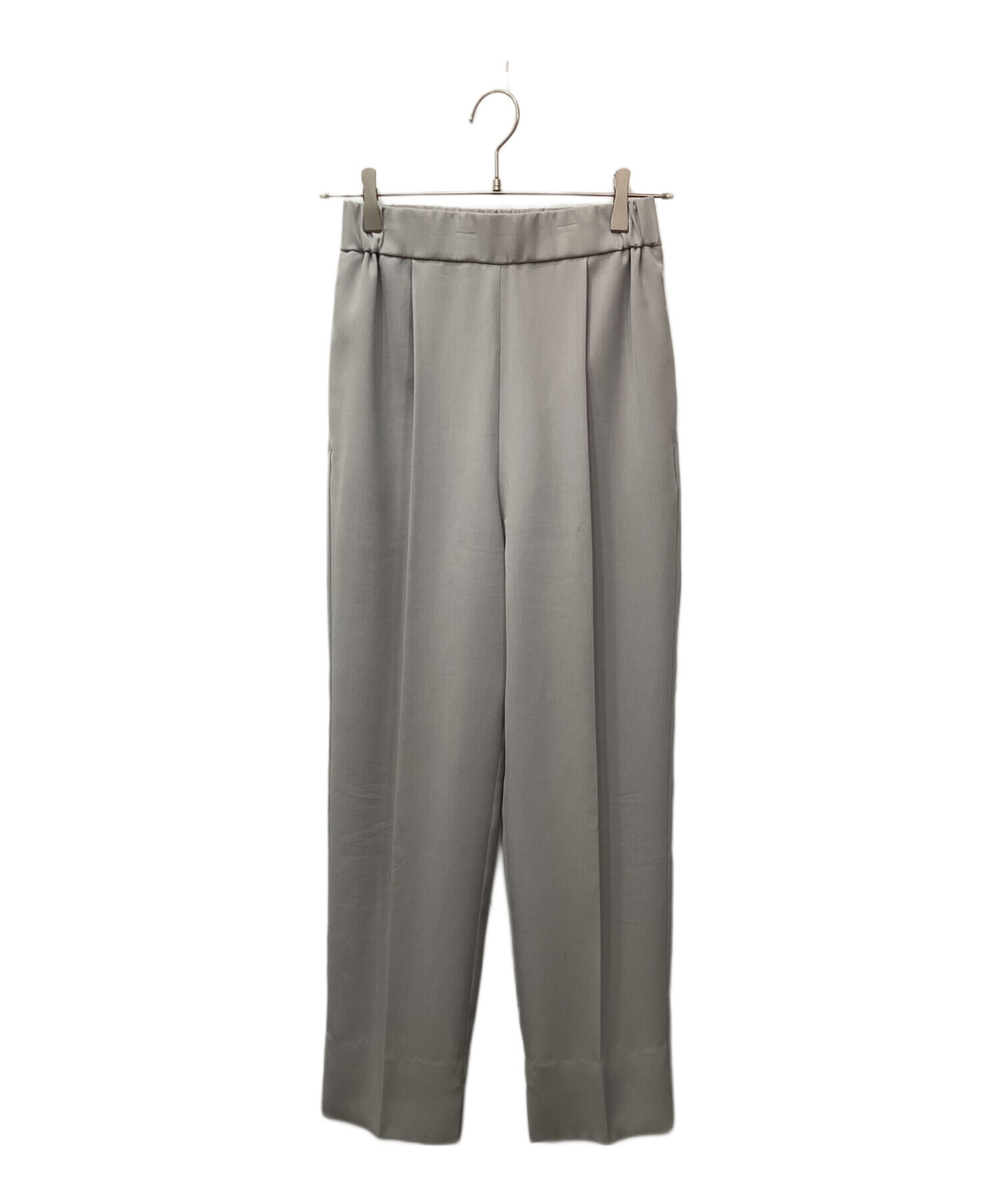 ヨリ ハンサムスラックスパンツ  38 チャコール 中古・古着通販】yori (ヨリ) サラサラハンサムパンツ グレー サイズ