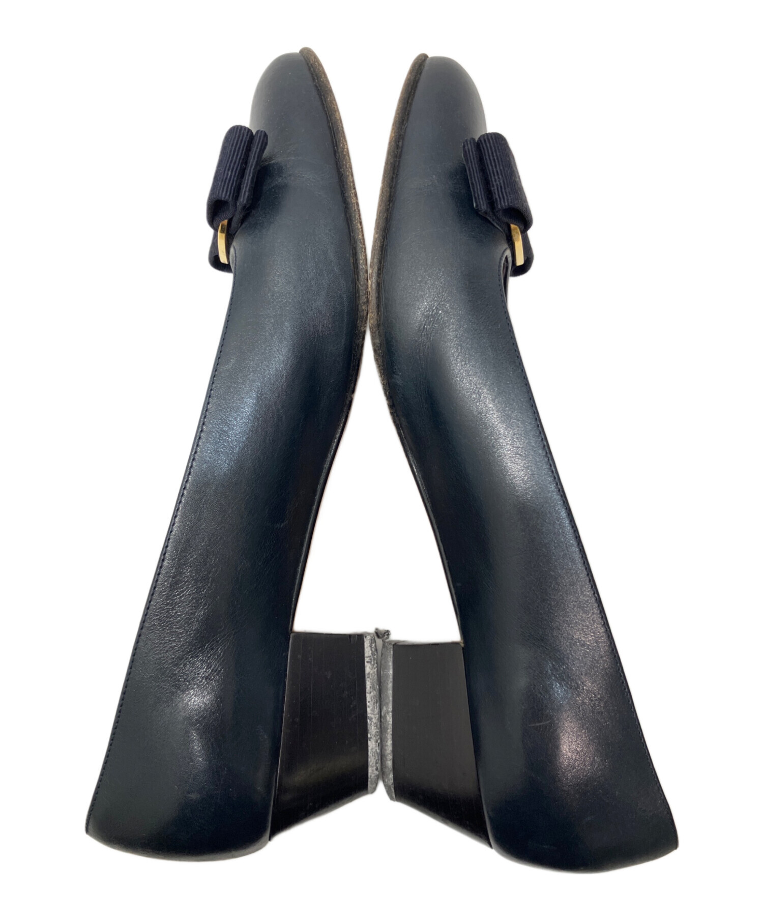 新品✨サルヴァトーレフェラガモ　VARA リボン　パンプス　ネイビー　太ヒール 中古・古着通販】Salvatore Ferragamo (サルヴァトーレ フェラガモ