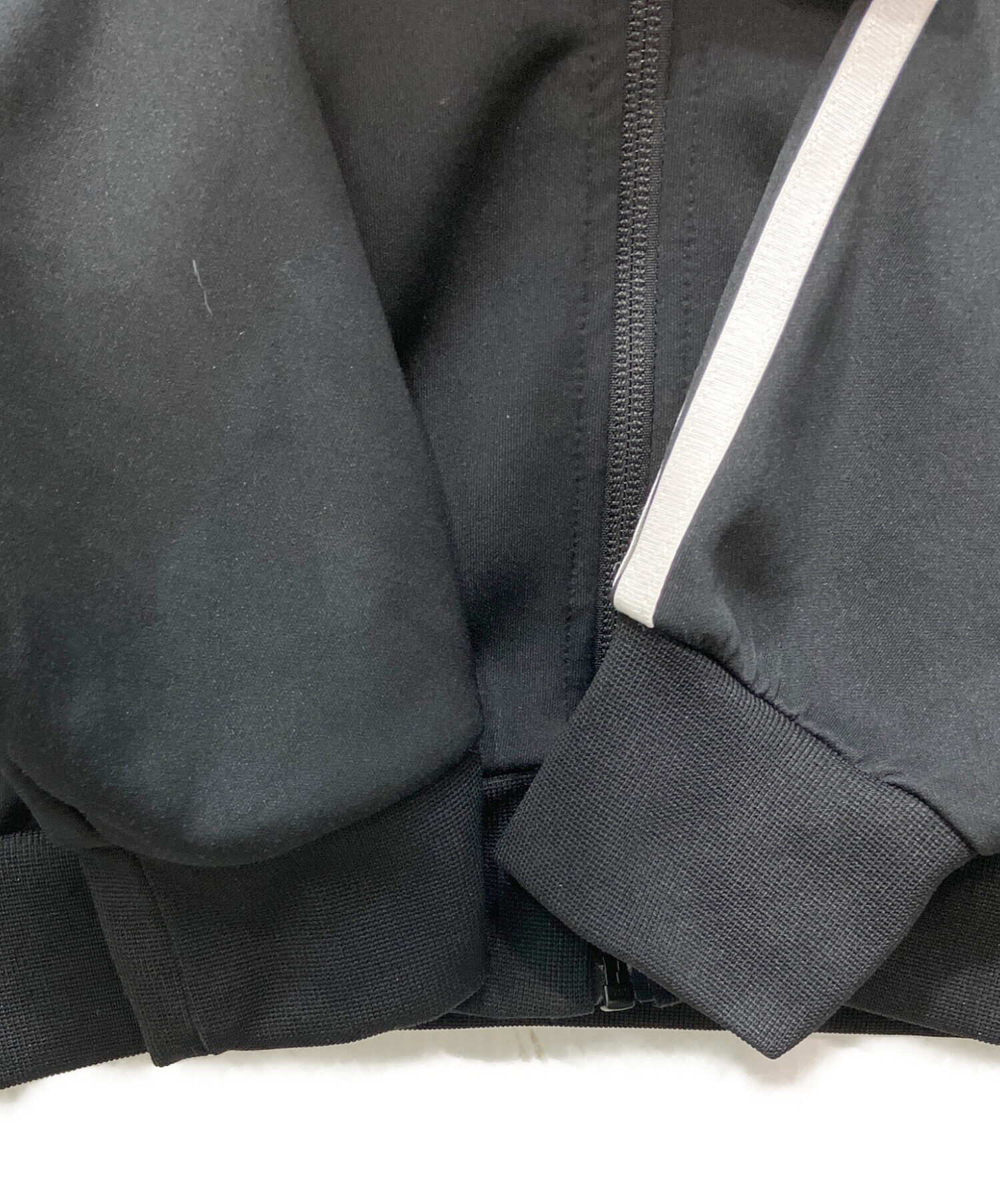 中古・古着通販】adidas (アディダス) トラックジャケット ブラック