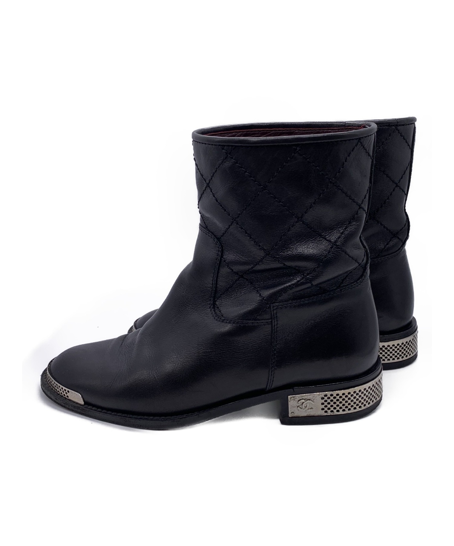 CHANEL 黒レザーハーフブーツ　37 中古・古着通販】CHANEL (シャネル) ショートブーツ ブラック サイズ