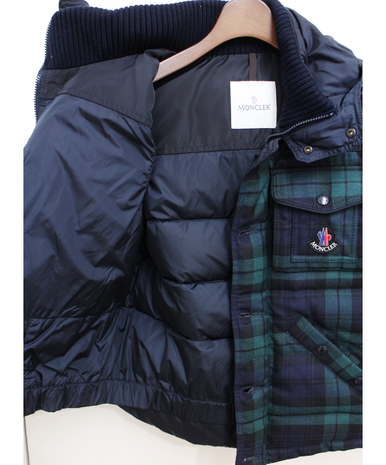 Moncler チェック柄ダウンベスト MONCLER（ダウンベスト ・ グリーン・カーキ/緑色系）のフリマアイテム一覧