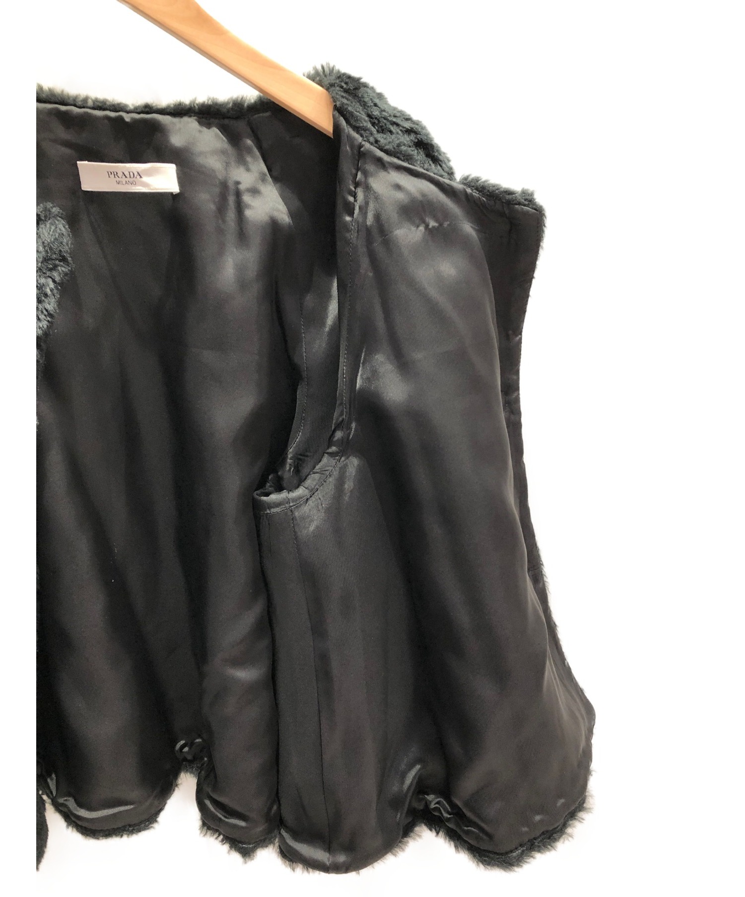PRADA フェイクファー 新品 2011ss 中古・古着通販】PRADA (プラダ) フェイクファージャケット ブラック