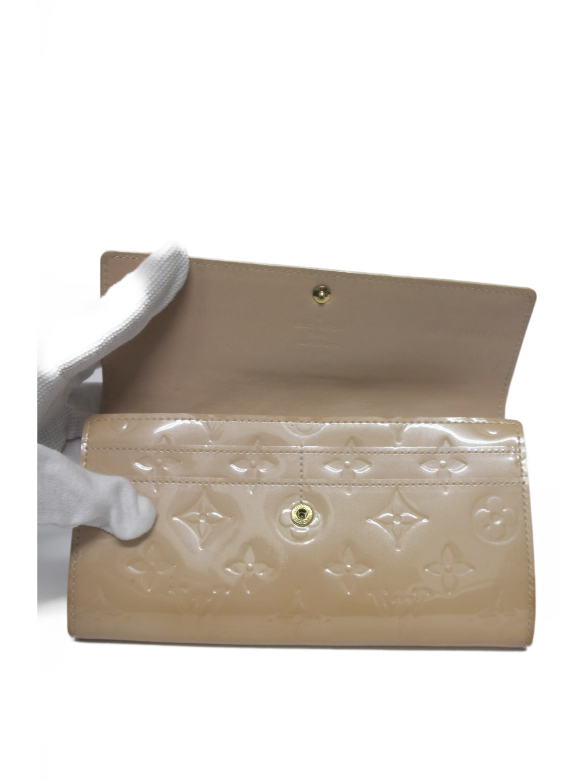 Louis Vuitton ヴェルニ長財布 ベージュ 中古・古着通販】LOUIS VUITTON (ルイヴィトン) 長財布 ベージュ