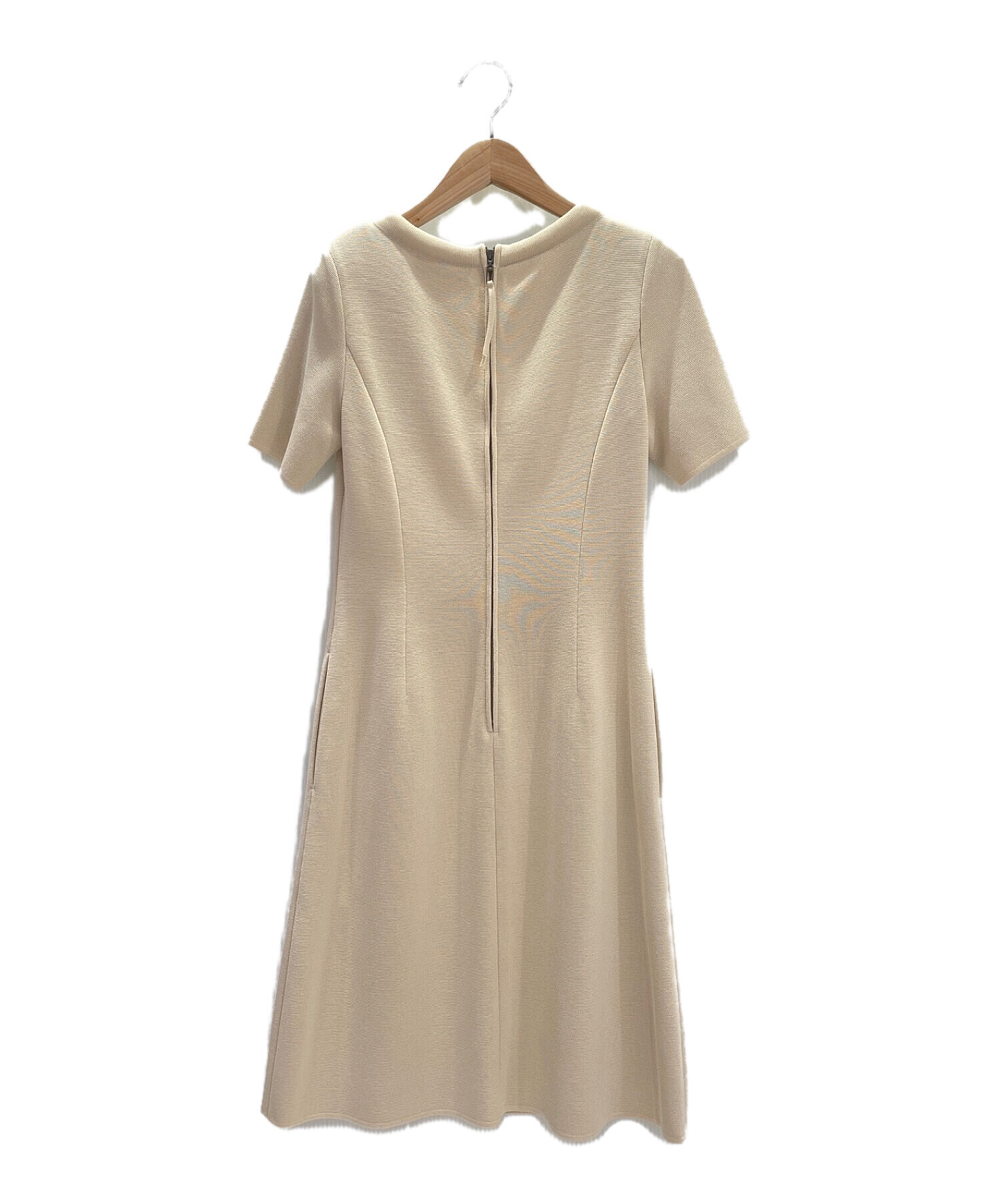 フォクシー FOXEYシャツワンピース38 ベージュ 中古・古着通販】FOXEY (フォクシー) ワンピース ベージュ サイズ:38