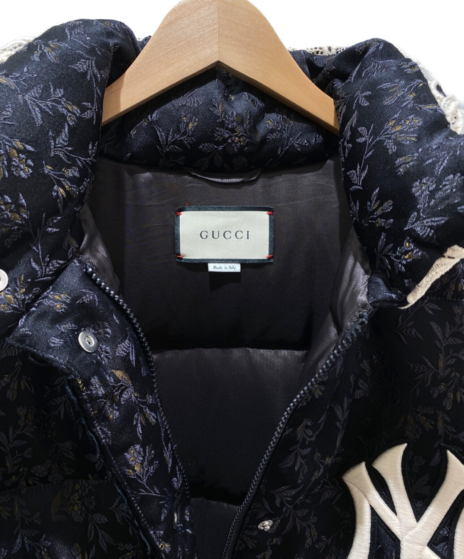 Gucci ブラック　レース ジャケット 中古・古着通販】GUCCI (グッチ) ヤンキースレースダウンコート
