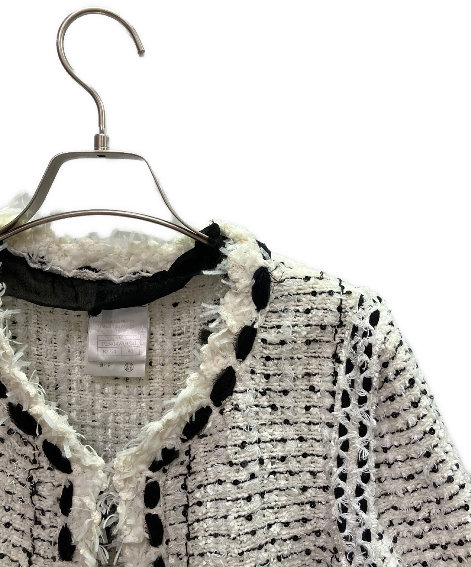 カメリア✨ CHANEL シャネル スパンコールボーダーツイードジャケット 40 中古・古着通販】CHANEL (シャネル) ツイード スパンコール シフォン
