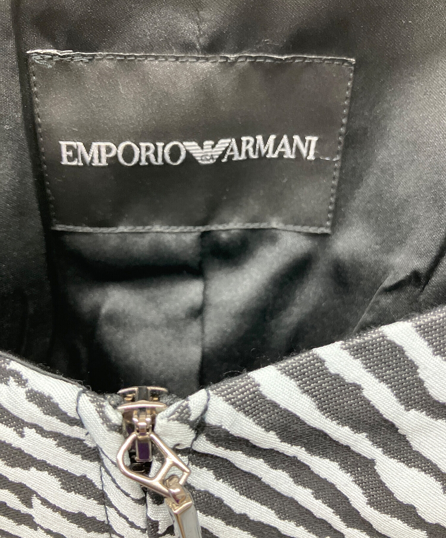 【美品】EMPORIO ARMANIジップジャケット EMPORIO ARMANI エンポリオアルマーニ ナイロンジャケット 6D1B64