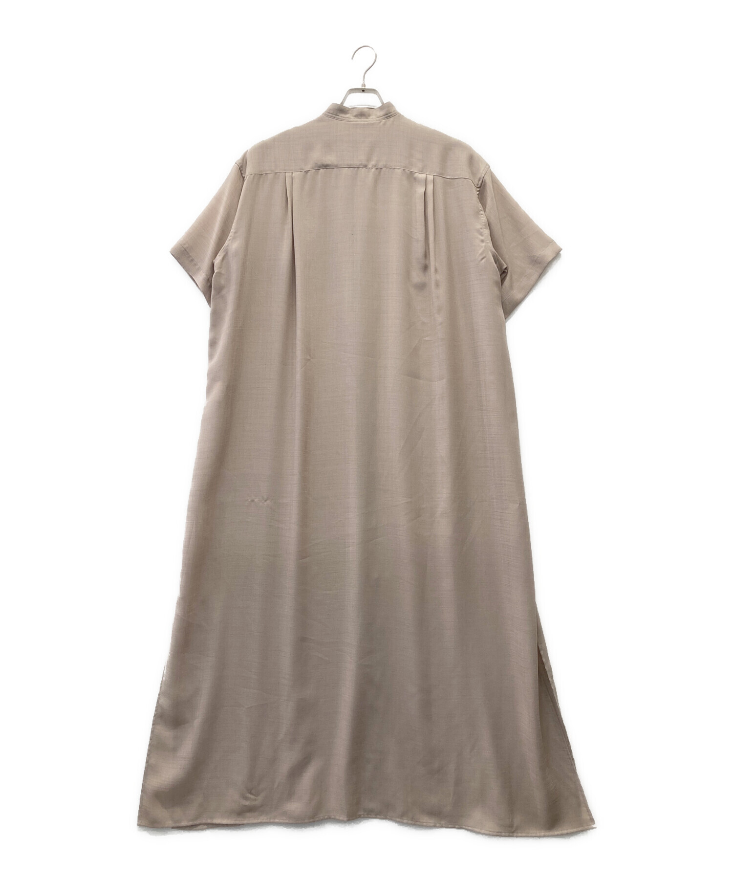 中古・古着通販】HYKE (ハイク) SHARK SKIN SHIRT MAXI DRESS ベージュ 