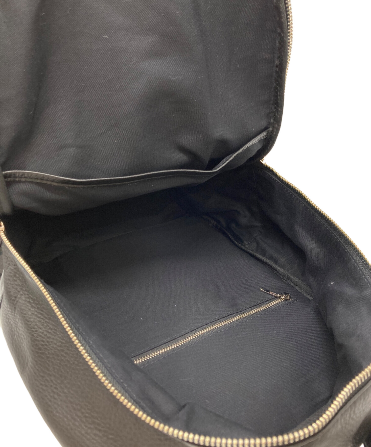 【希少美品】ch!iiiチーバッグ レザーリュック バックパック ブラック 牛革 中古・古着通販】Ch!iii (チー) レザーバックパック / レザーリュック