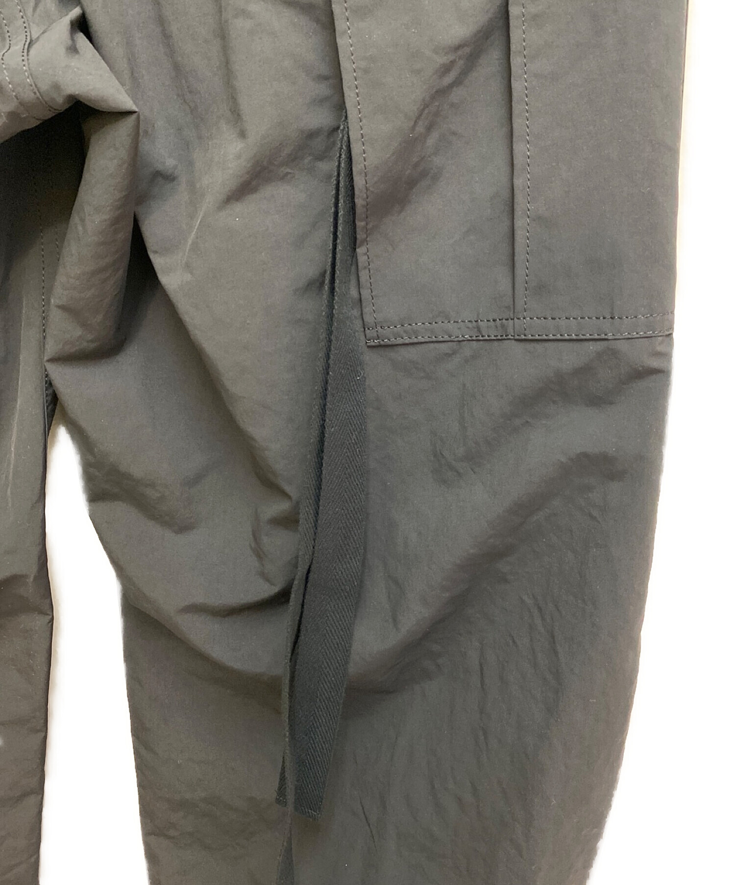 中古・古着通販】sacai (サカイ) 23AW Matte Taffeta Pants ブラック