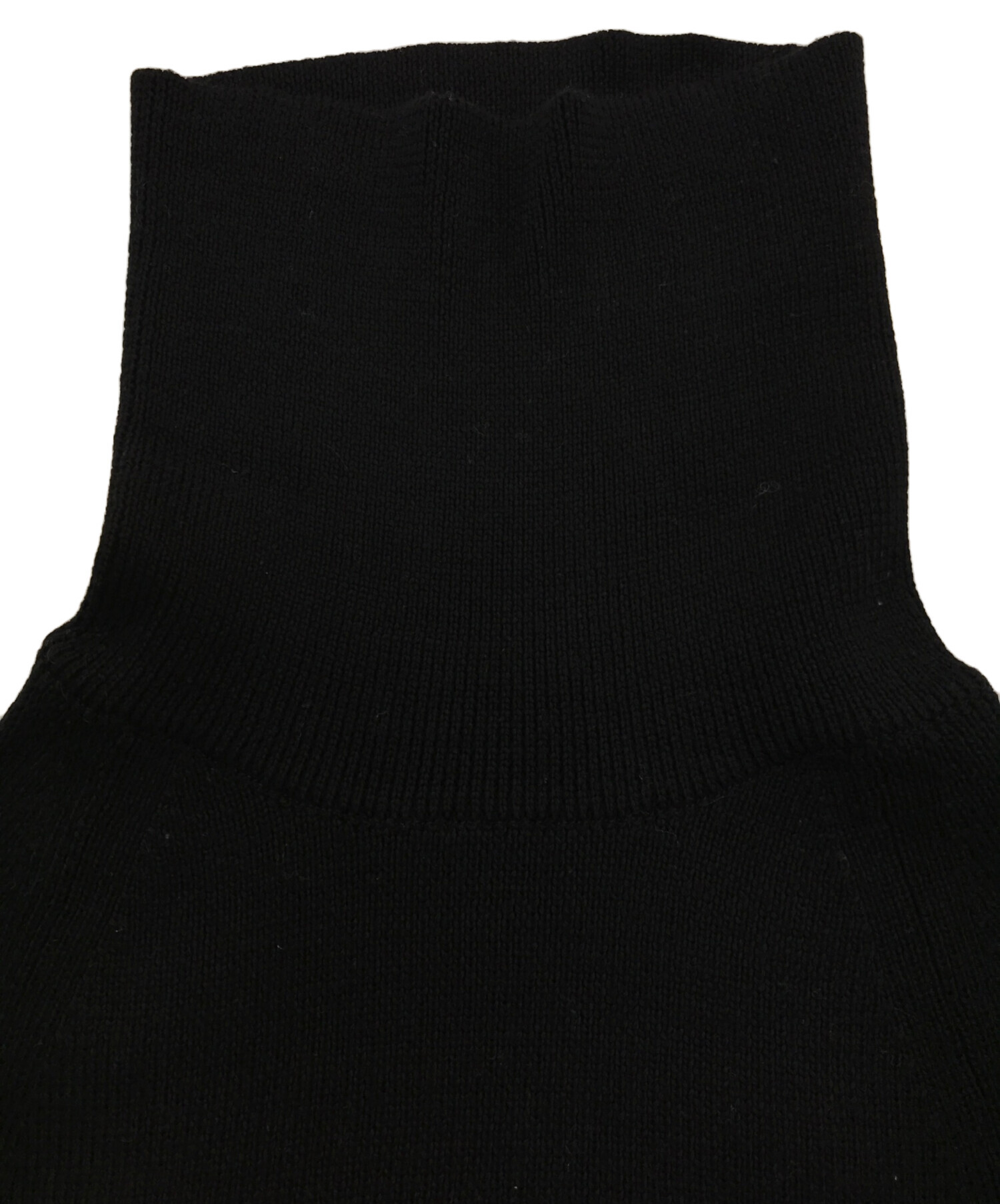 LIMIfeuリミフゥ黒ウォッシャブルタートルネックニットS定番 LIMIfeu