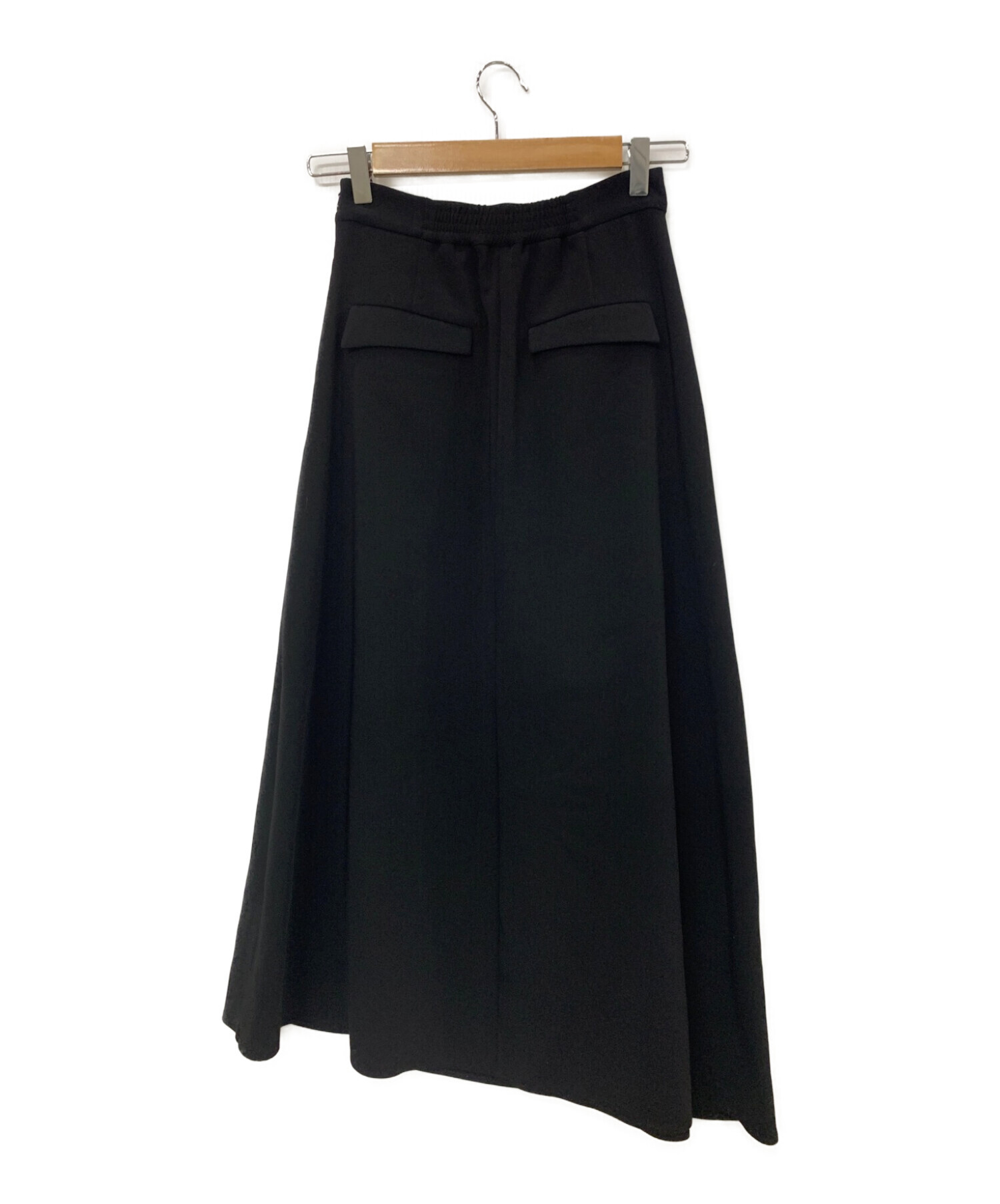 anuans アシンメトリーレイヤードスカート　ブラック アニュアンス anuans アシンメトリーレイヤードスカート （BLACK