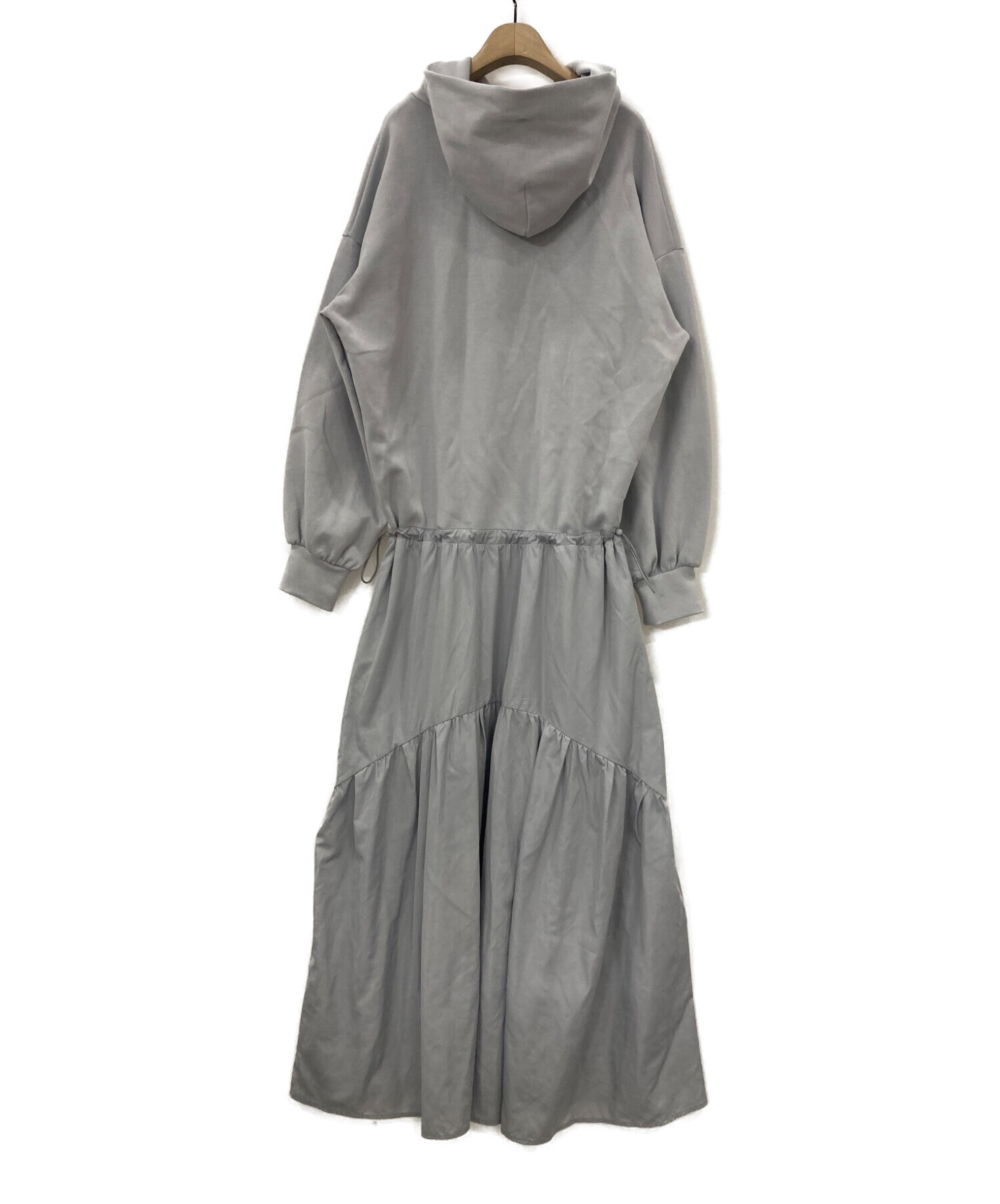 中古・古着通販】emmi (エミ) フーディードッキングワンピース スカイ