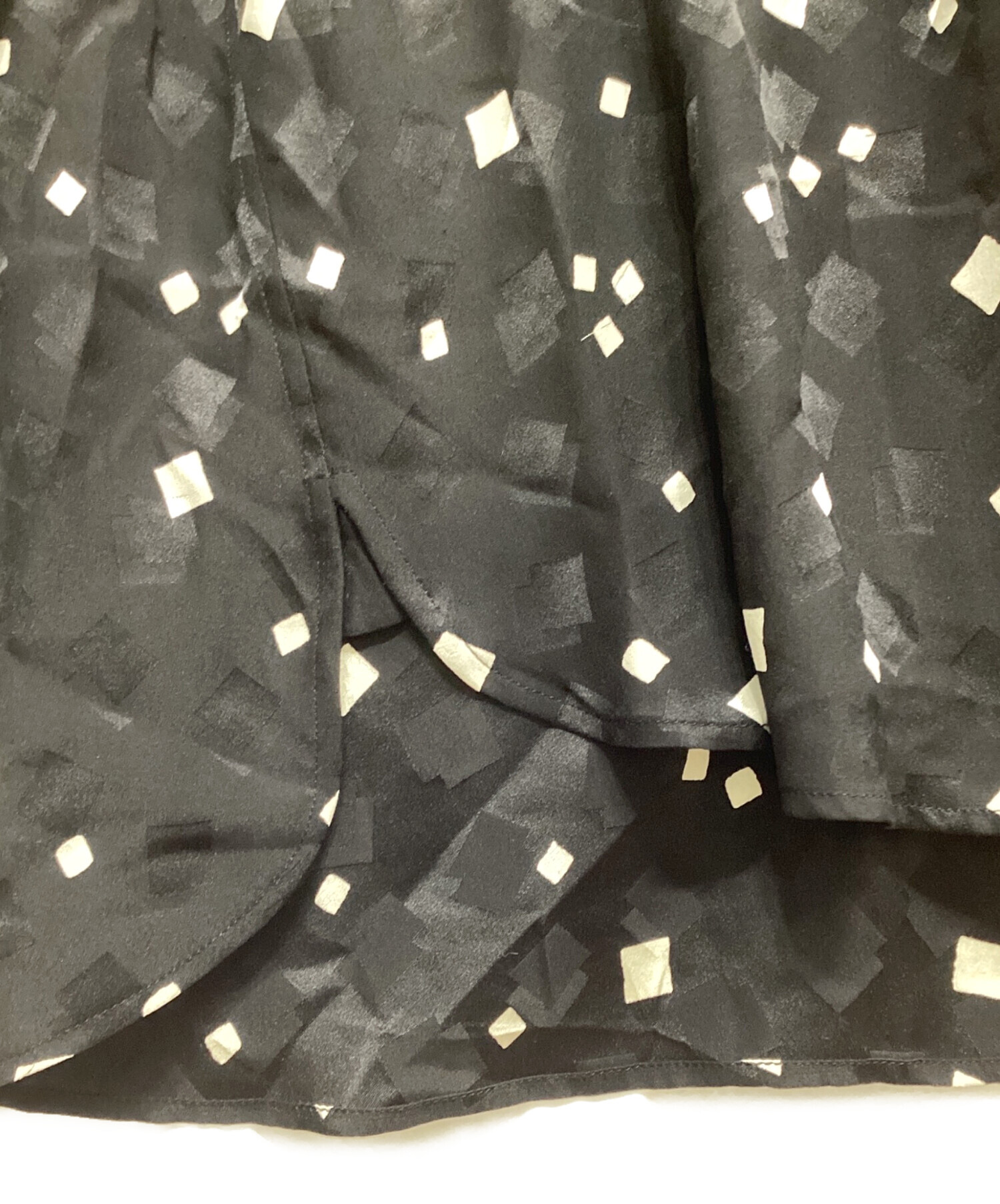 中古・古着通販】Saint Laurent Paris (サンローランパリ) スクエア