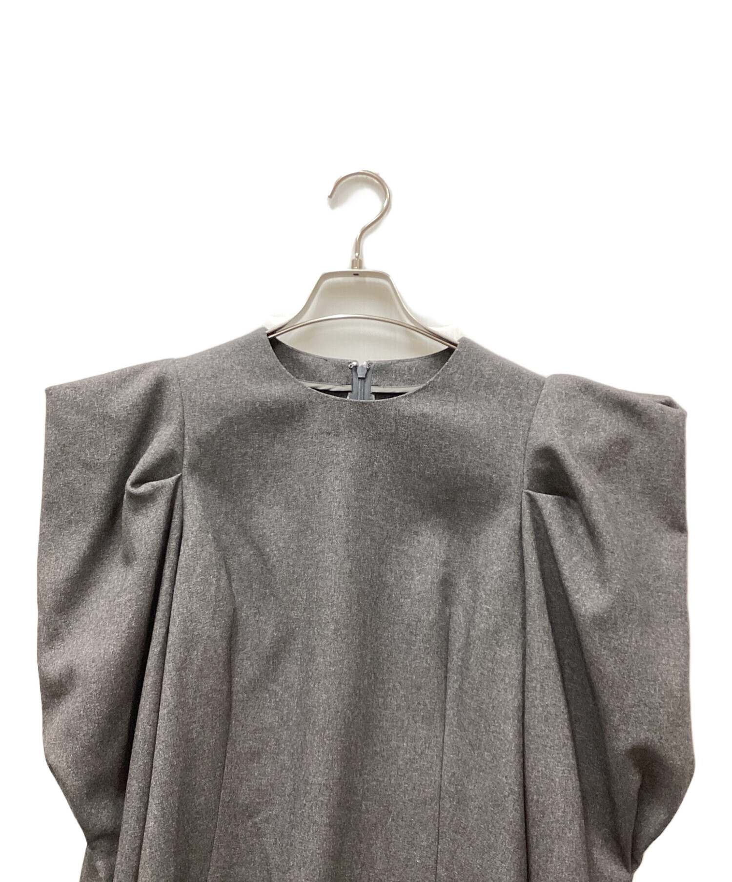 Cygne シーニュ とんがりトップス半袖 Emily グレー 新品 タグ付き とんがりトップス半袖 Emily｜Cygne(シーニュ) 公式サイト