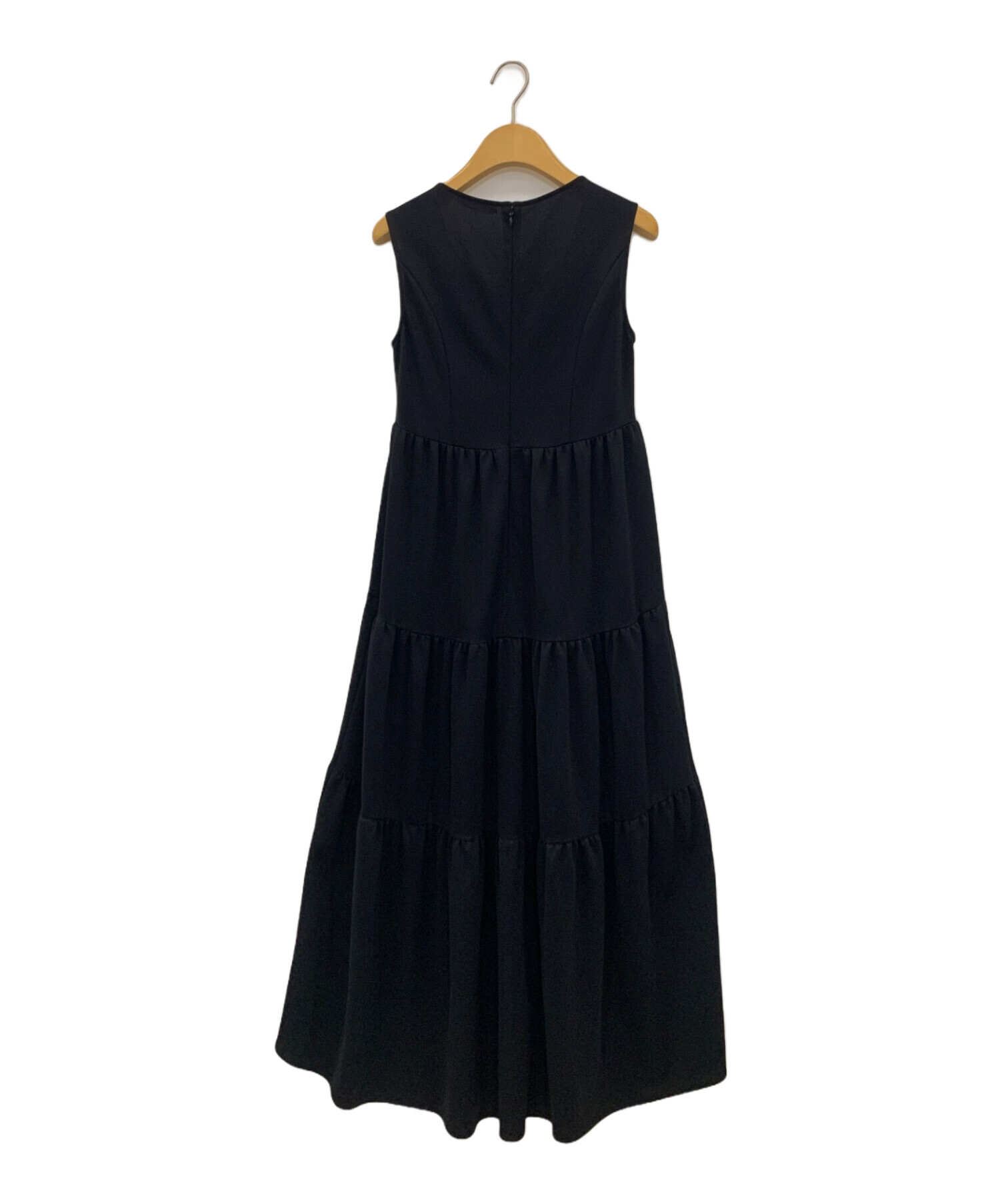 ヨーコチャン　ティアード　フリルノースリーブワンピース　ブラック 最終販売です YOKO CHAN ノースリーブ ブラック ティアード ヨーコ