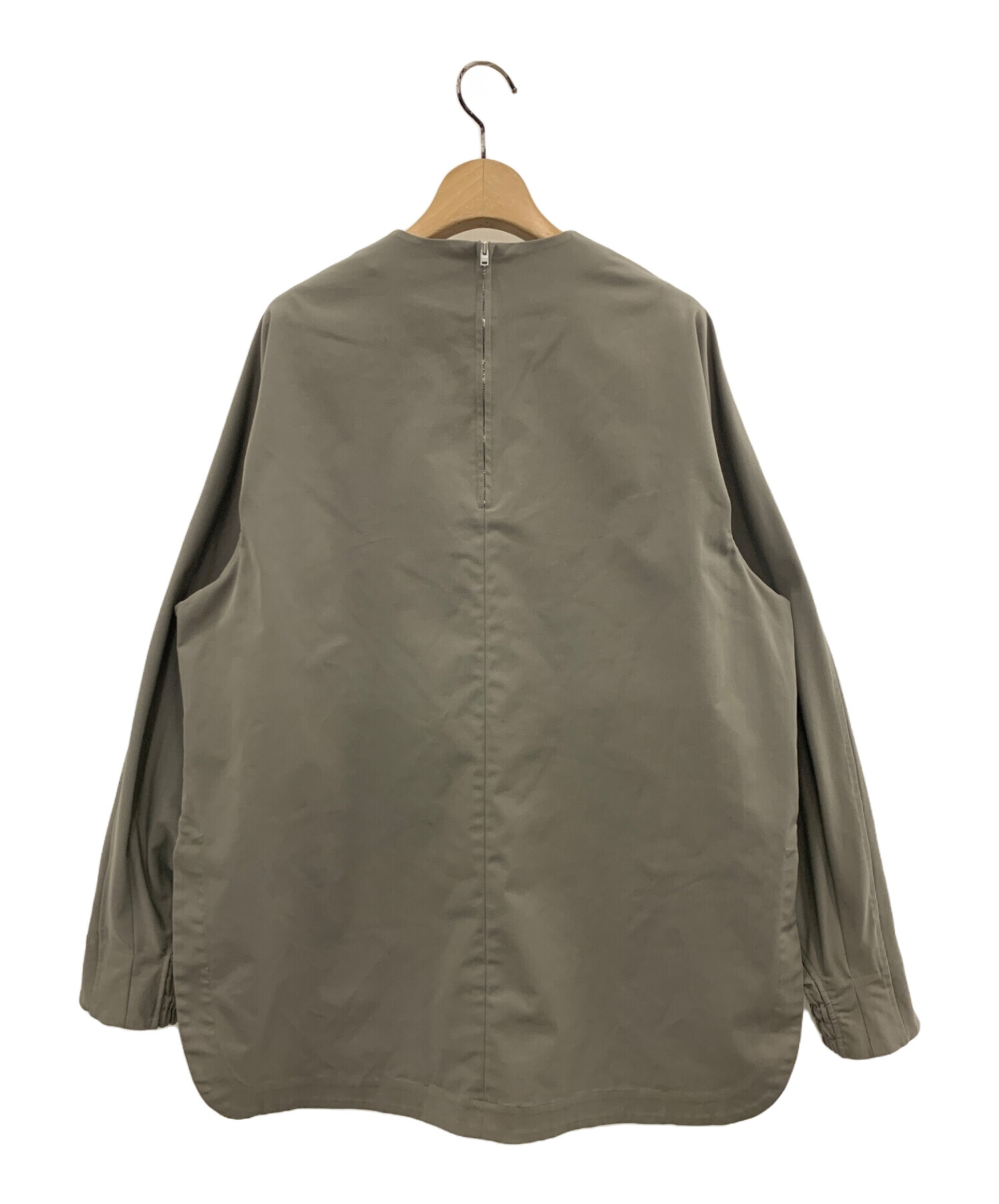 中古・古着通販】HYKE (ハイク) TASLAN TWILL TOP グレー サイズ 中古・古着通販】HYKE (ハイク) TASLAN TWILL TOP グレー サイズ