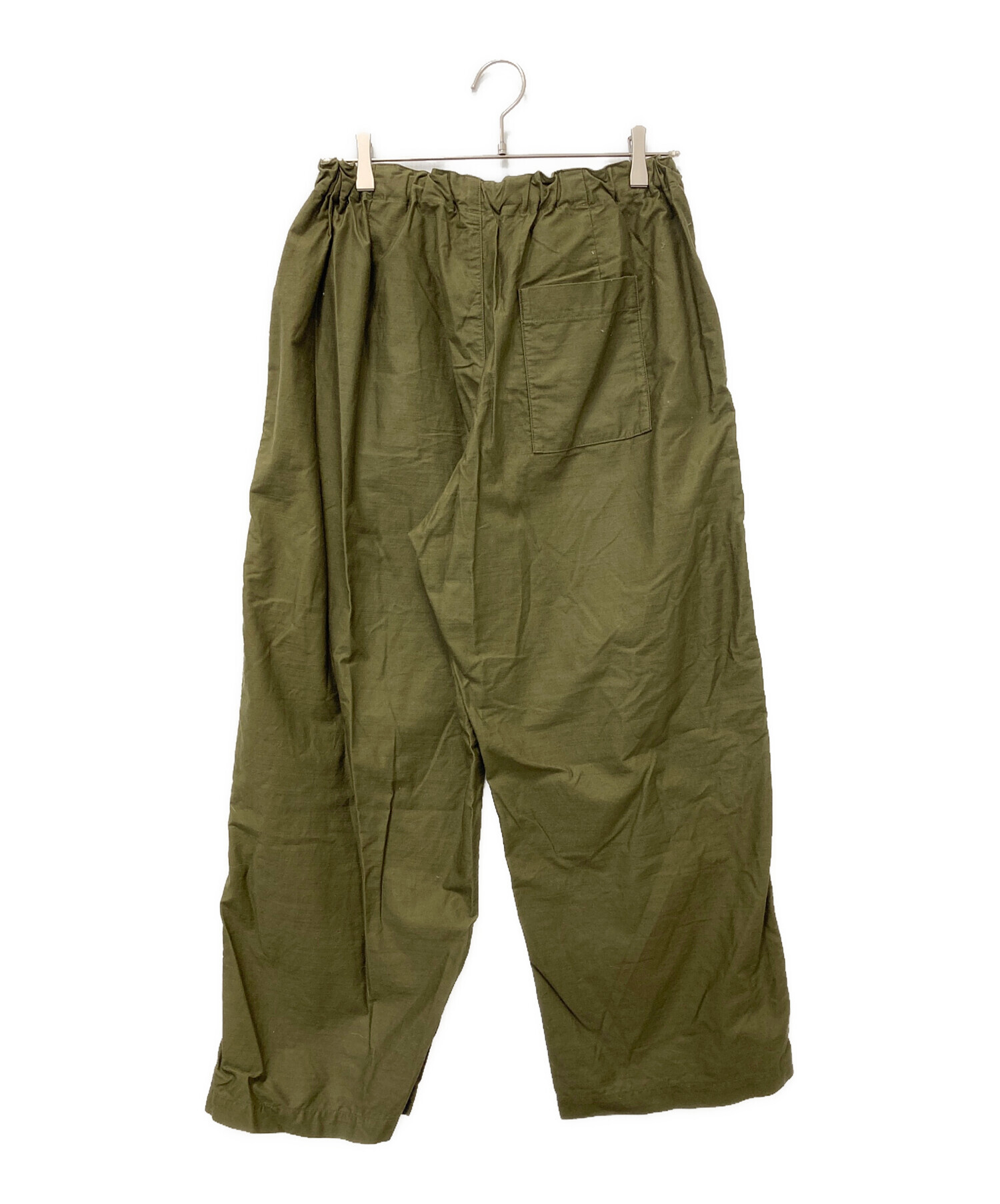 未使用品　mizuiro ind(ミズイロインド)カーゴイージーパンツ　カーキ 中古・古着通販】mizuiro-ind (ミズイロインド) イージーパンツ カーキ