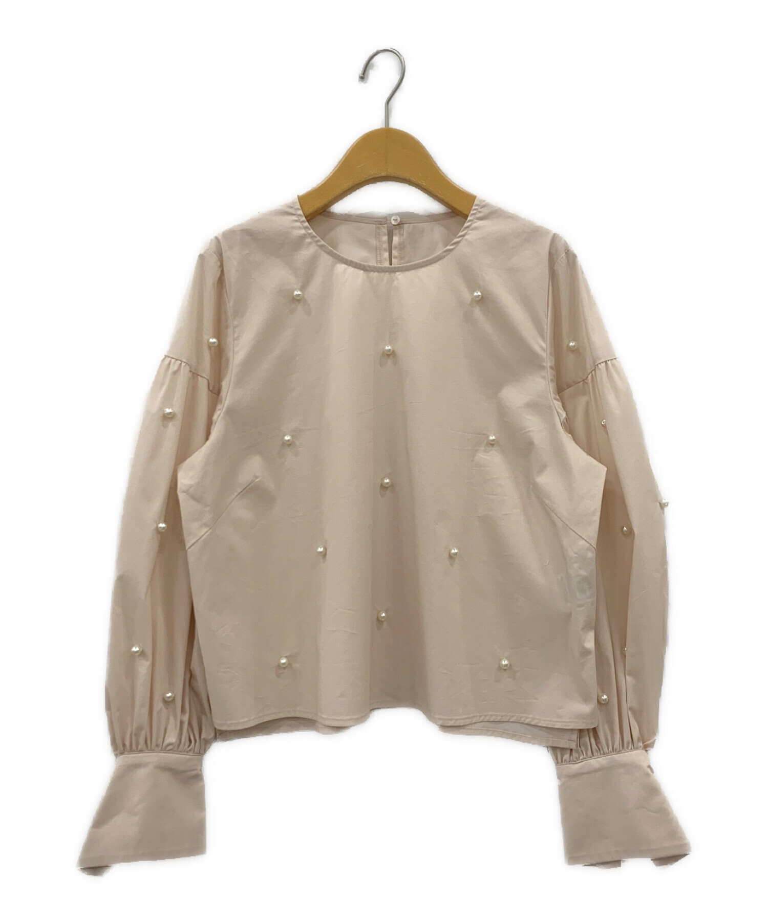 Arpege story パール付きノーカラーブラウス Arpege story