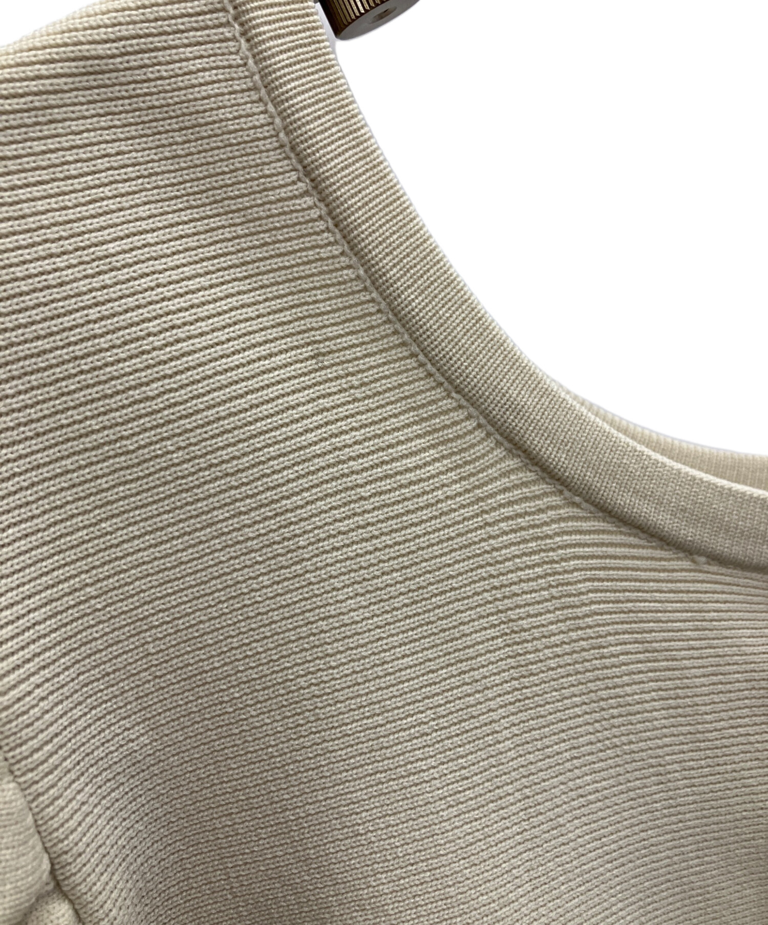 中古・古着通販】CADUNE (カデュネ) ペプラムパフニット ベージュ