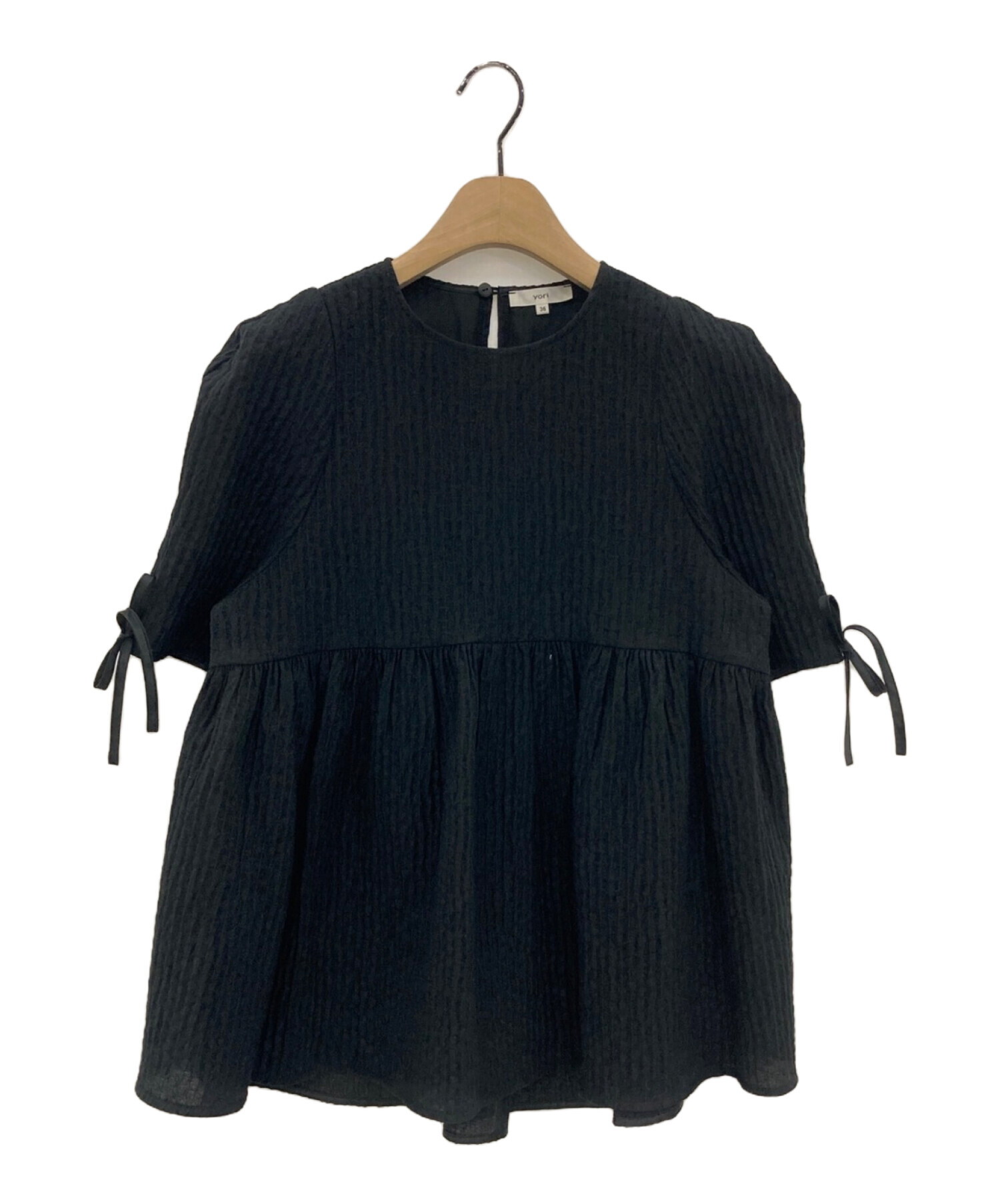 人気のYoriヨリ フクレフレアブラウス半袖 黒