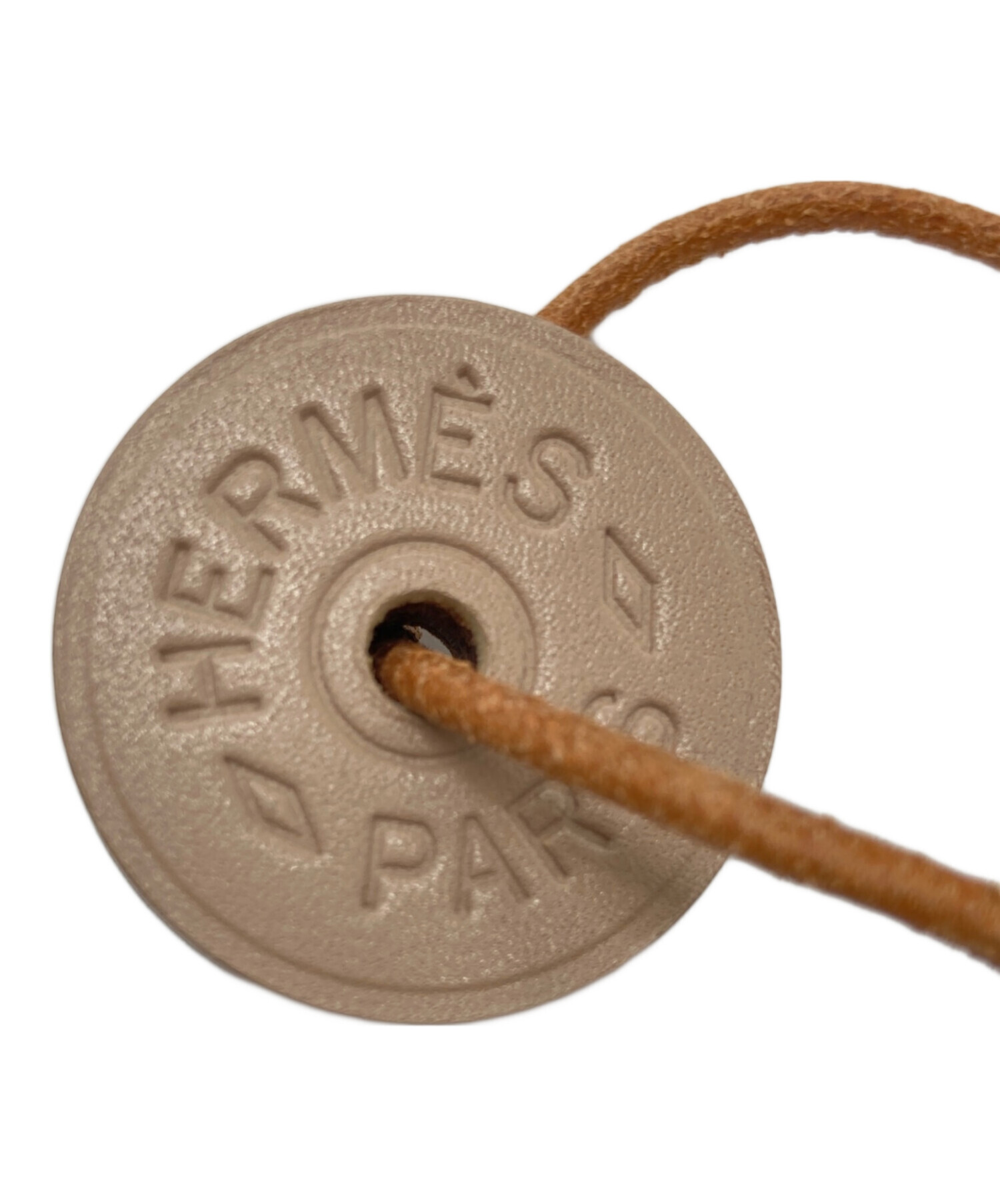 中古・古着通販】HERMES (エルメス) キーチェーン ベージュ｜ブランド