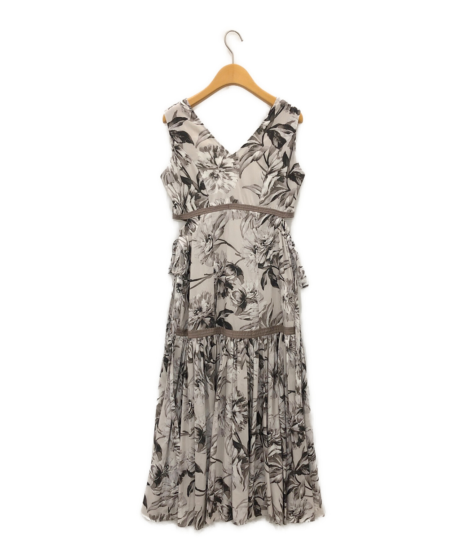 herlipto Floral Cut-Out Long Dress | CIRCOLEKTRA.NL