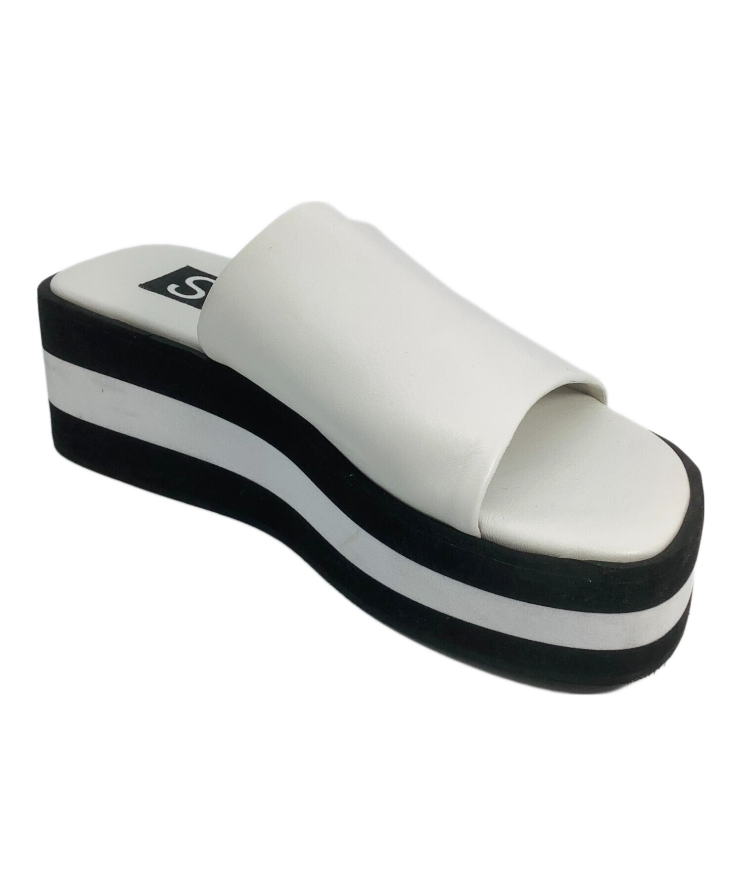 新品未使用　familiar ホワイト サンダル 20.0 2025年最新】ファミリア サンダルの人気アイテム - メルカリ