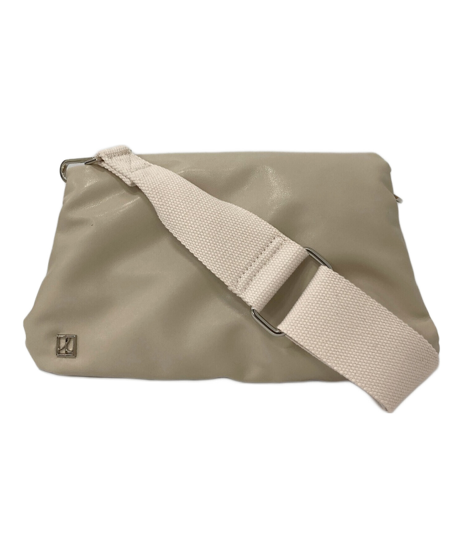 中古・古着通販】Le vernis (ル ベルニ) PUFFER SQUARE BAG アイボリー 