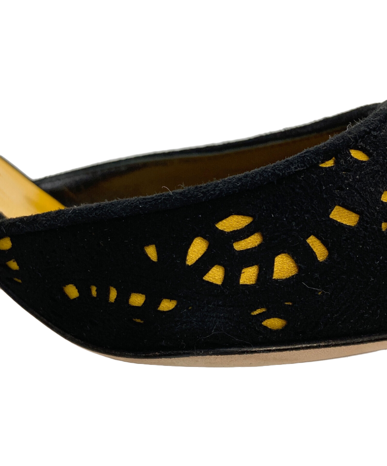 中古・古着通販】Manolo Blahnik (マノロブラニク) スリングバック