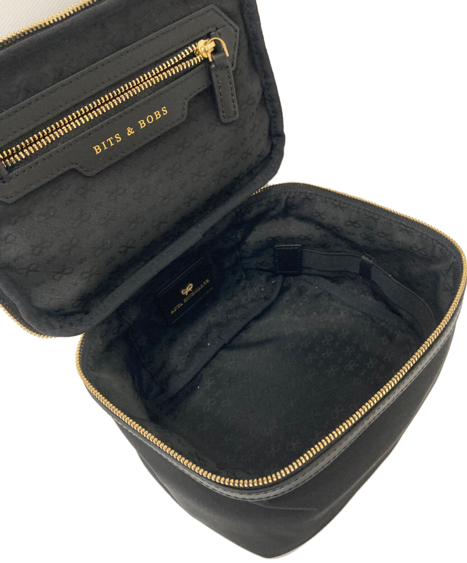 中古・古着通販】ANYA HINDMARCH (アニヤハインドマーチ) VANITY KIT 