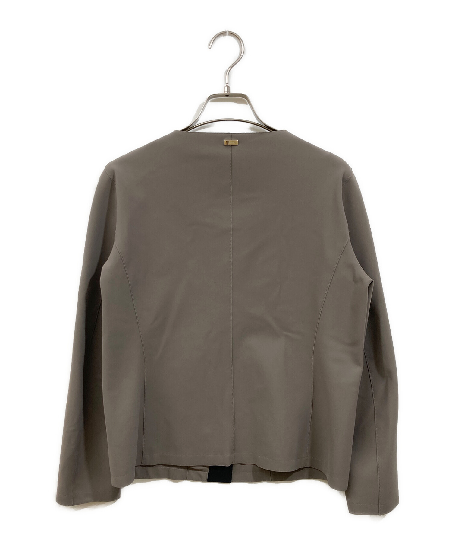 中古・古着通販】HERNO (ヘルノ) ノーカラージャケット カーキ サイズ 