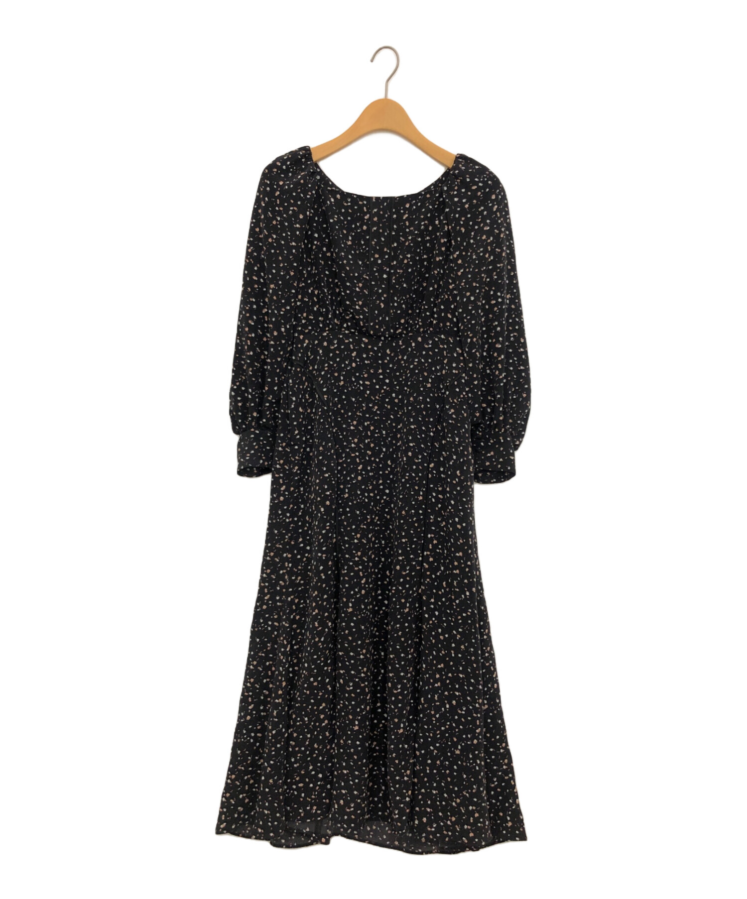 中古・古着通販】Her lip to (ハーリップトゥ) Slit Sleeve 中古・古着通販】Her lip to (ハーリップトゥ) Slit Sleeve