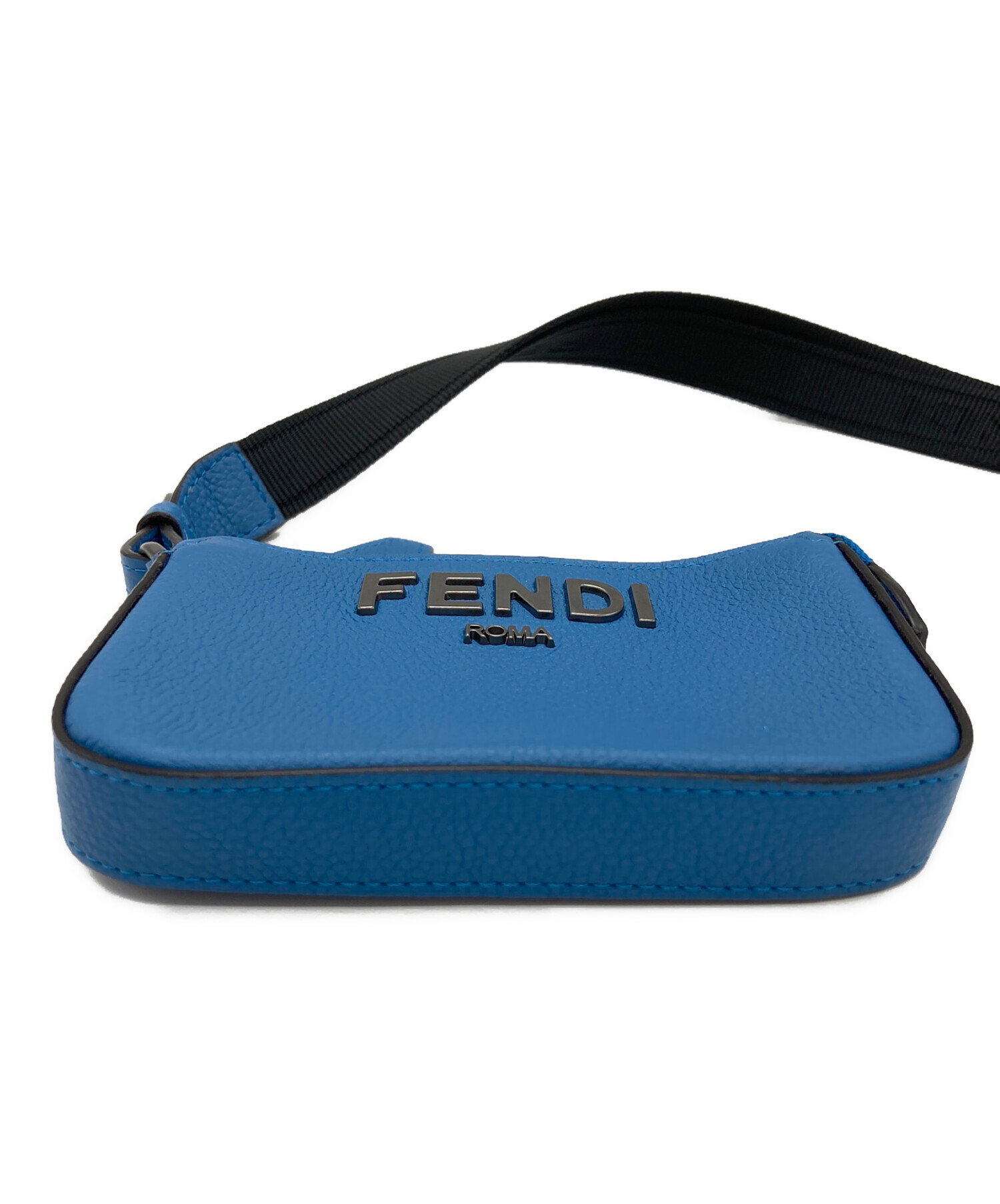 FENDI フェンディ ショルダーポーチ ヴィンテージ 正規店購入 中古・古着通販】FENDI (フェンディ) レザーショルダーポーチ ブルー