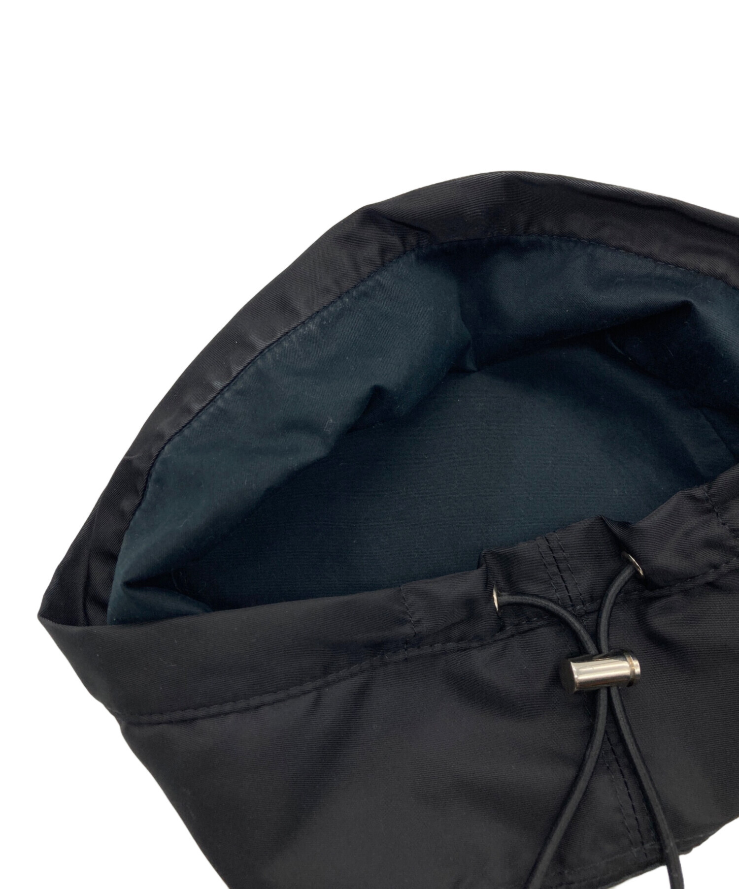 中古・古着通販】PRADA (プラダ) 三角プレート付きベレー帽 ブラック