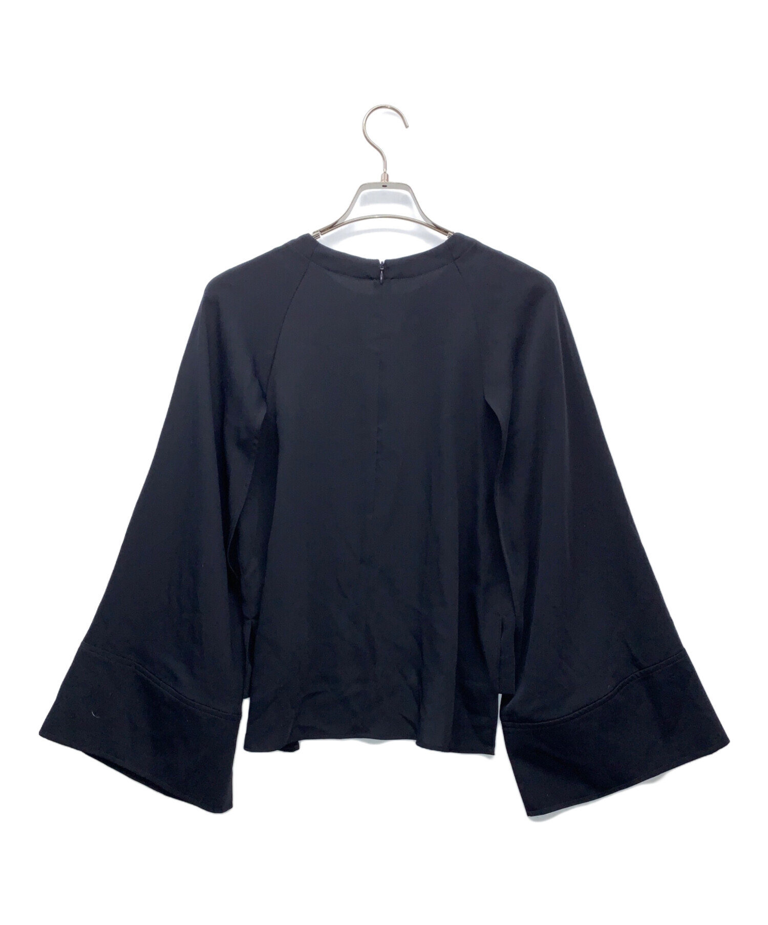 【洗える】スクエアケープスリーブブラウス　ホワイト　新品未使用タグ付き NOBLE カラーレスケープスリーブブラウス NOBLE｜【洗える】スクエア