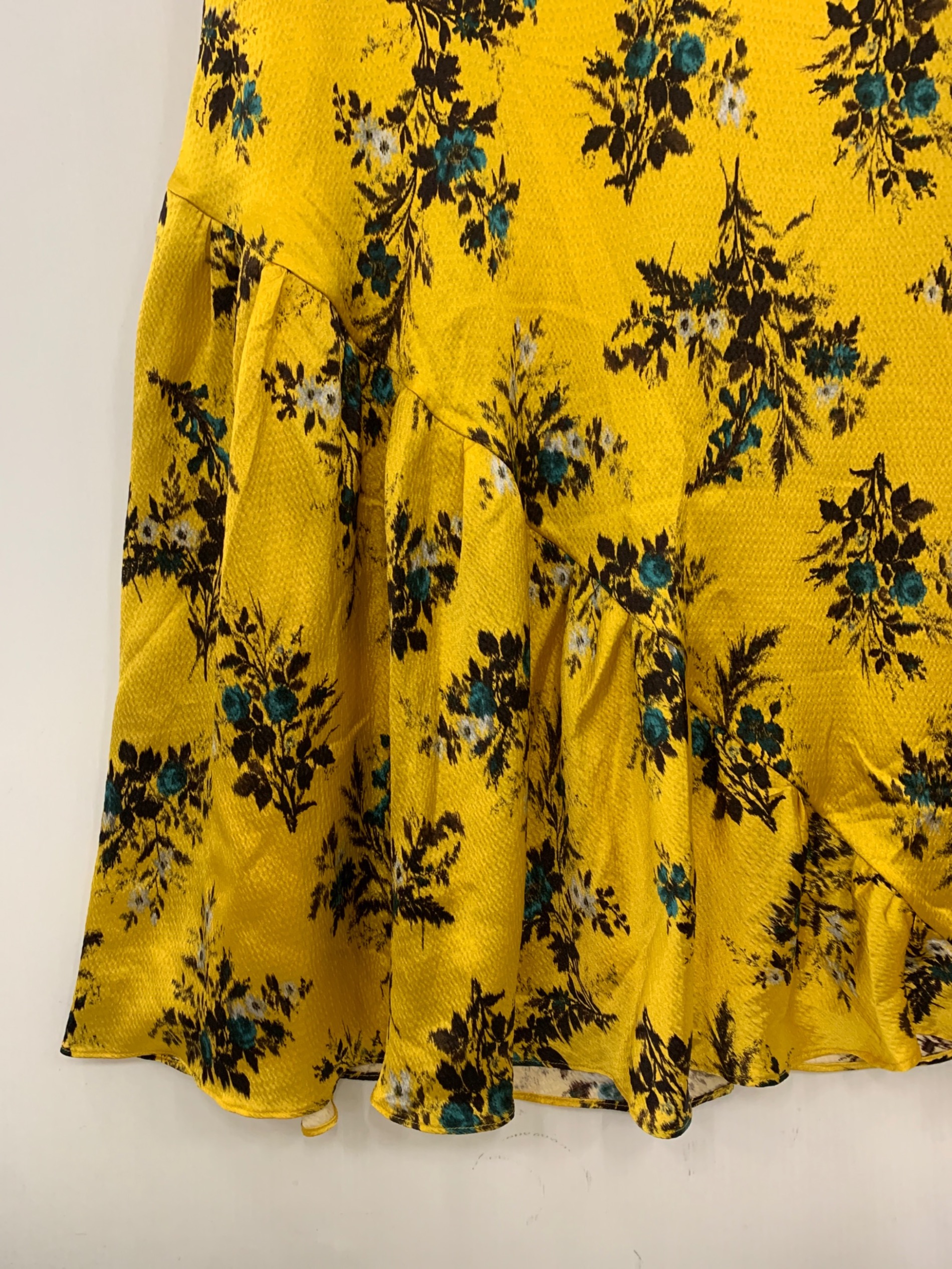 中古・古着通販】ERDEM (アーデム) EVA FLORAL PRINT V-NECK SATIN