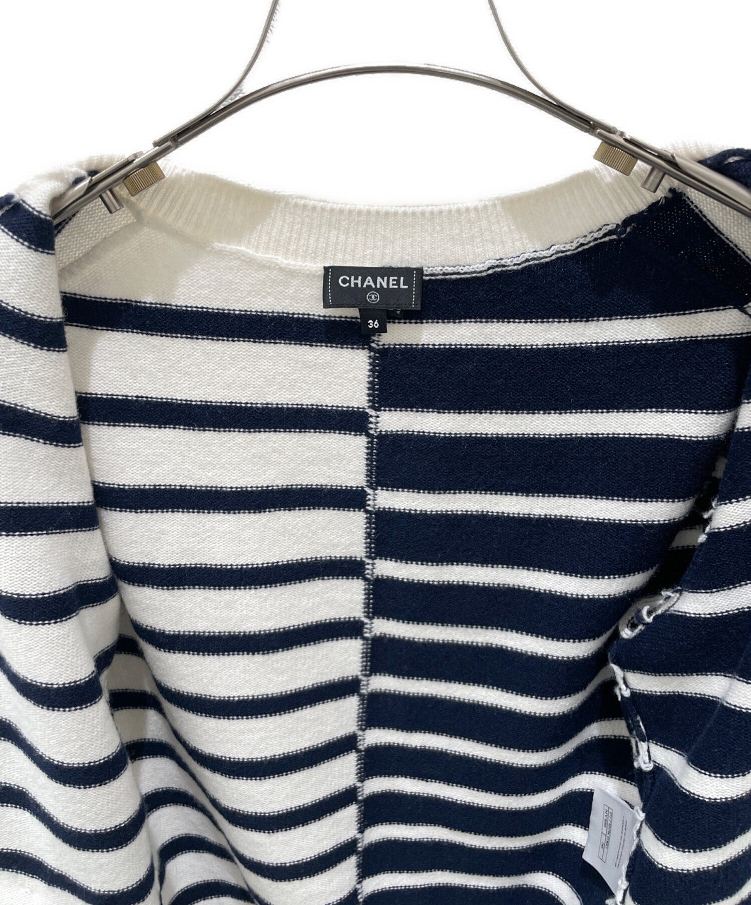CHANEL ネイビー ボタン付きカーディガン 36 中古・古着通販】CHANEL (シャネル) ココボタンボーダーカーディガン