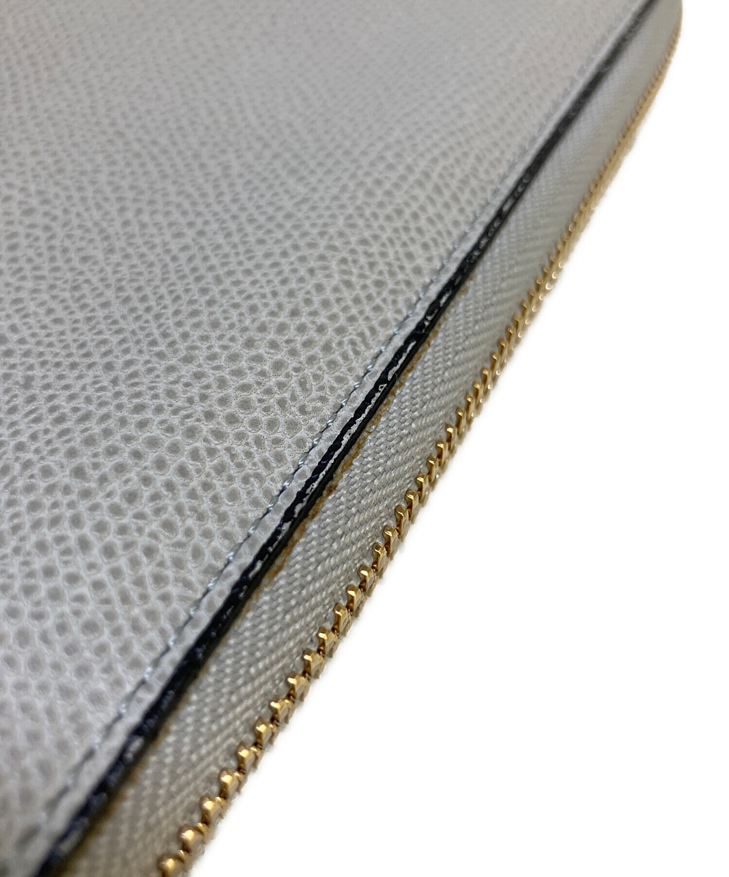 中古・古着通販】Valextra (ヴァレクストラ) ラウンドジップ12カード長