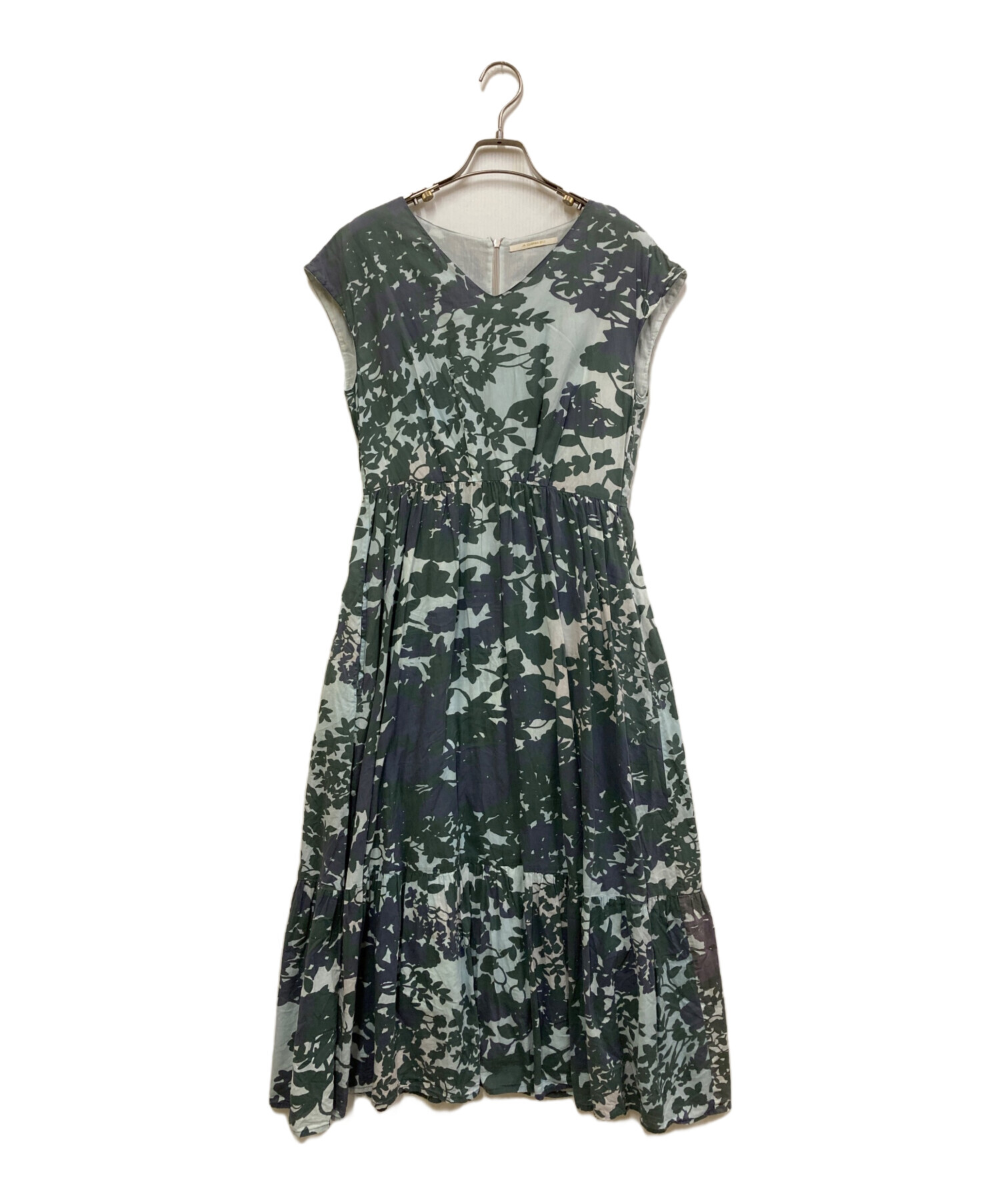 ne quittez pas ヌキテパ ボタニカルプリントワンピース