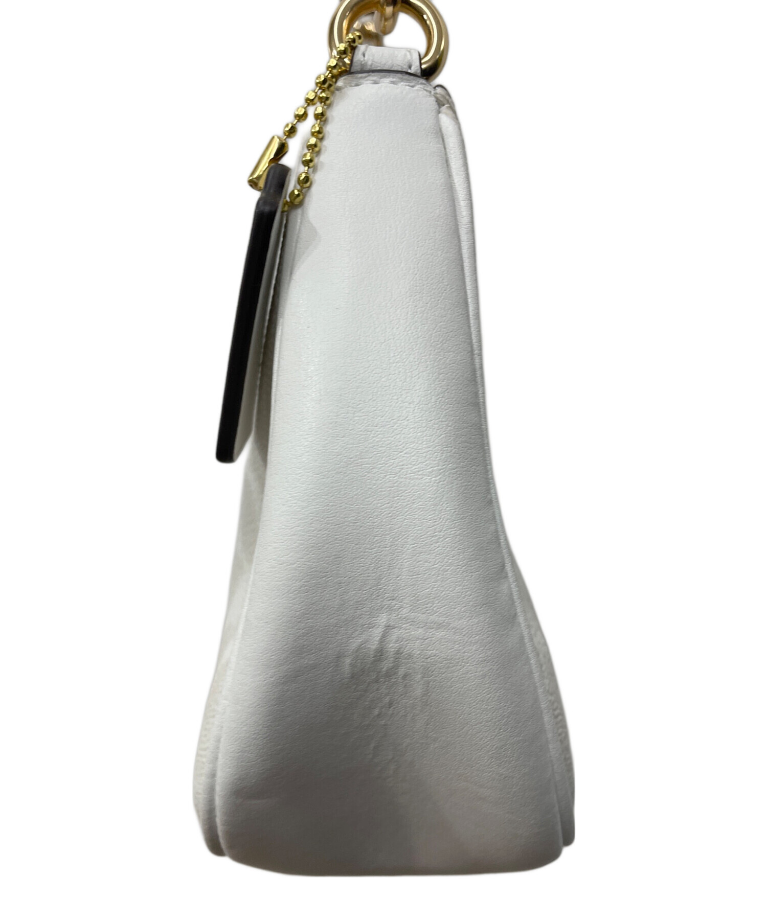 COACH コーチ ショルダーバッグ  白 【古着】【中古】【送料無料】 中古・古着通販】COACH (コーチ) ショルダーバッグ ホワイト｜ブランド