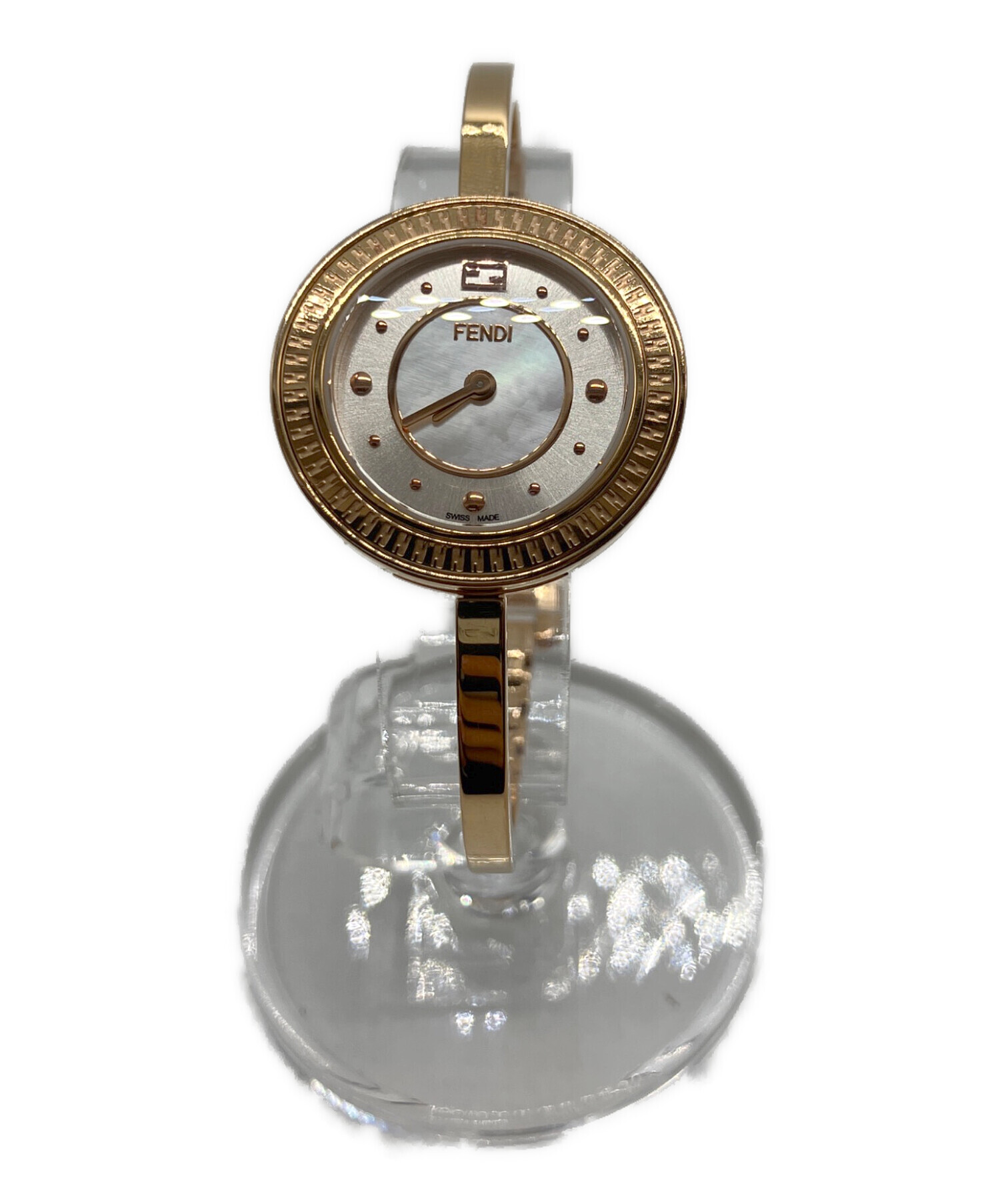 FENDI フェンディ/バングルクオーツ/3300L/017****/レディース時計/ABランク/75【中古】 楽天市場】FENDI フェンディ/バングルクオーツ/3300L/017