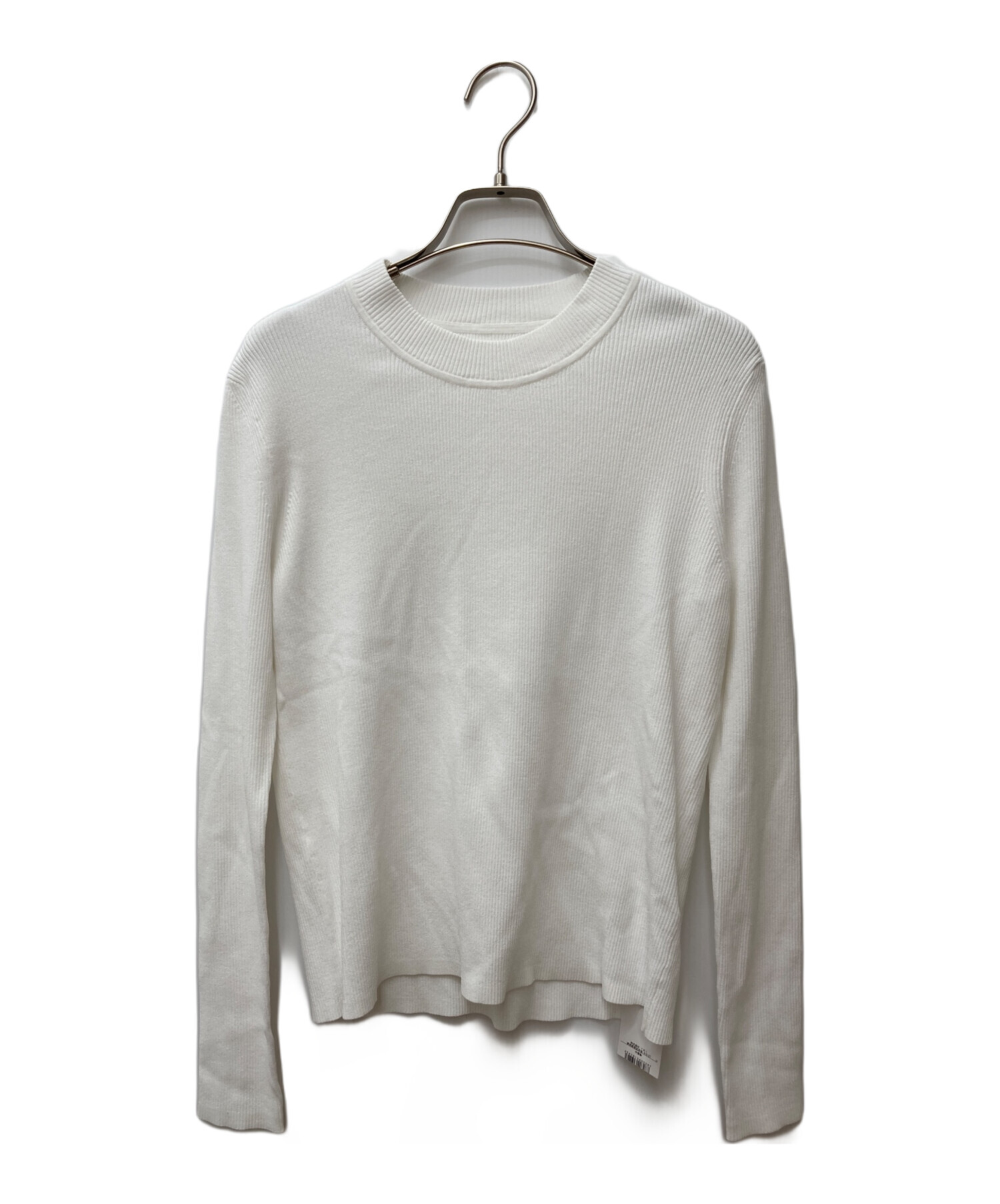 新品タグ付き　アドーア　ベーシックリブニット 新品タグ付きアドーアベーシックリブニット