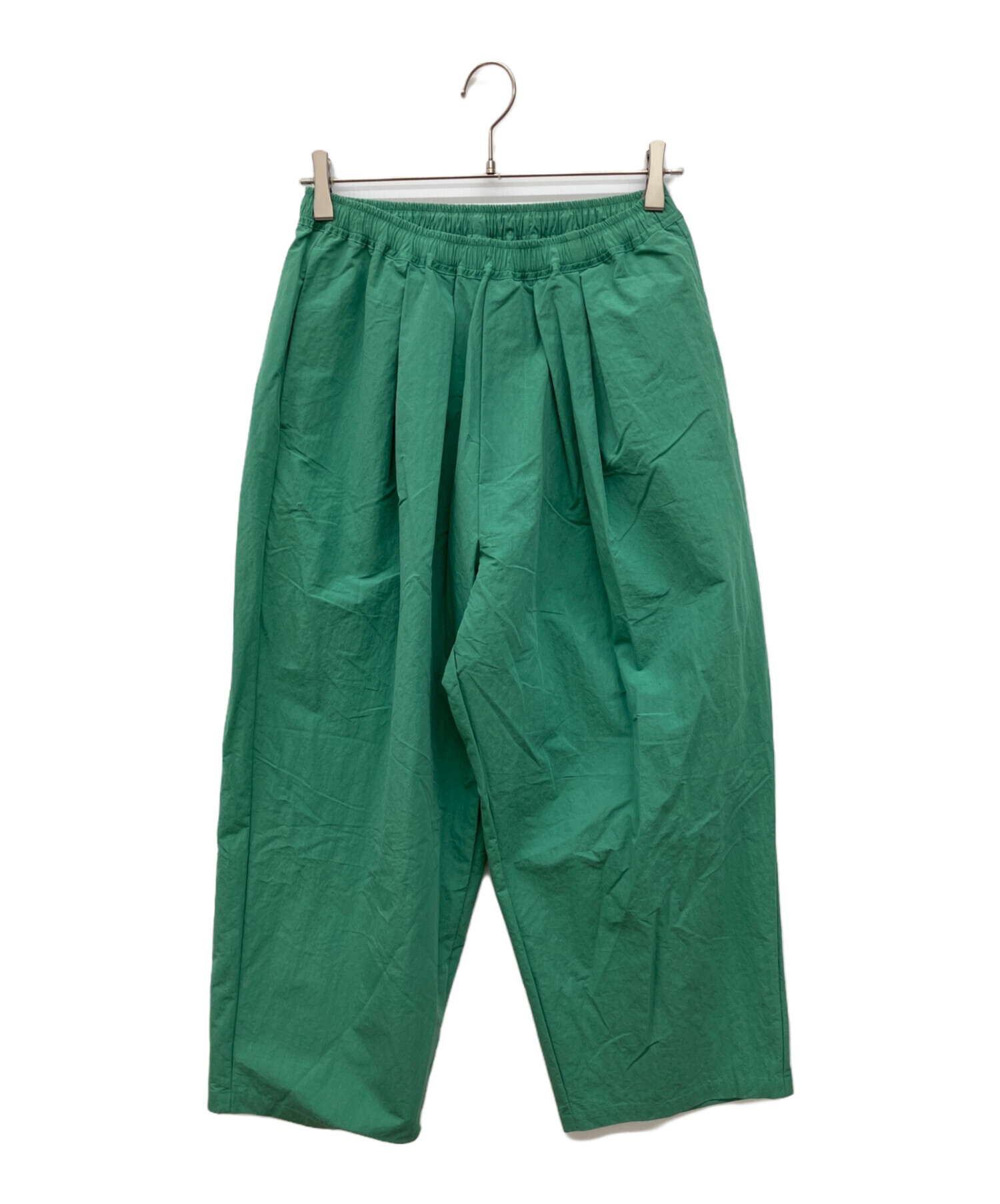 Veritecoeur ヴェリテクール タックパンツ グリーン ストライプ 中古・古着通販】Veritecoeur (ヴェリテクール) ボリュームタック