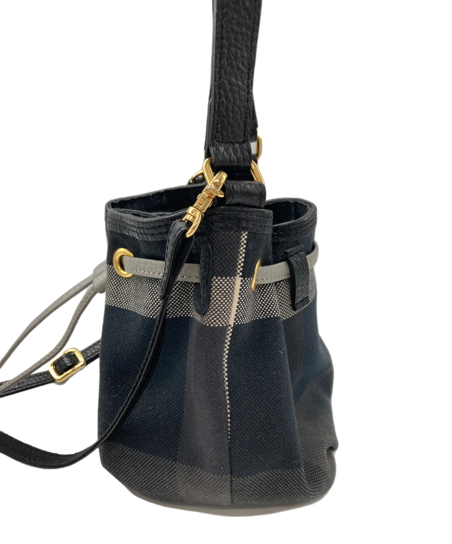 未使用✨ブルーレーベルクレストブリッジ フリル 巾着 ショルダーバッグ 2WAY 未使用✨ブルーレーベルクレストブリッジ フリル 巾着