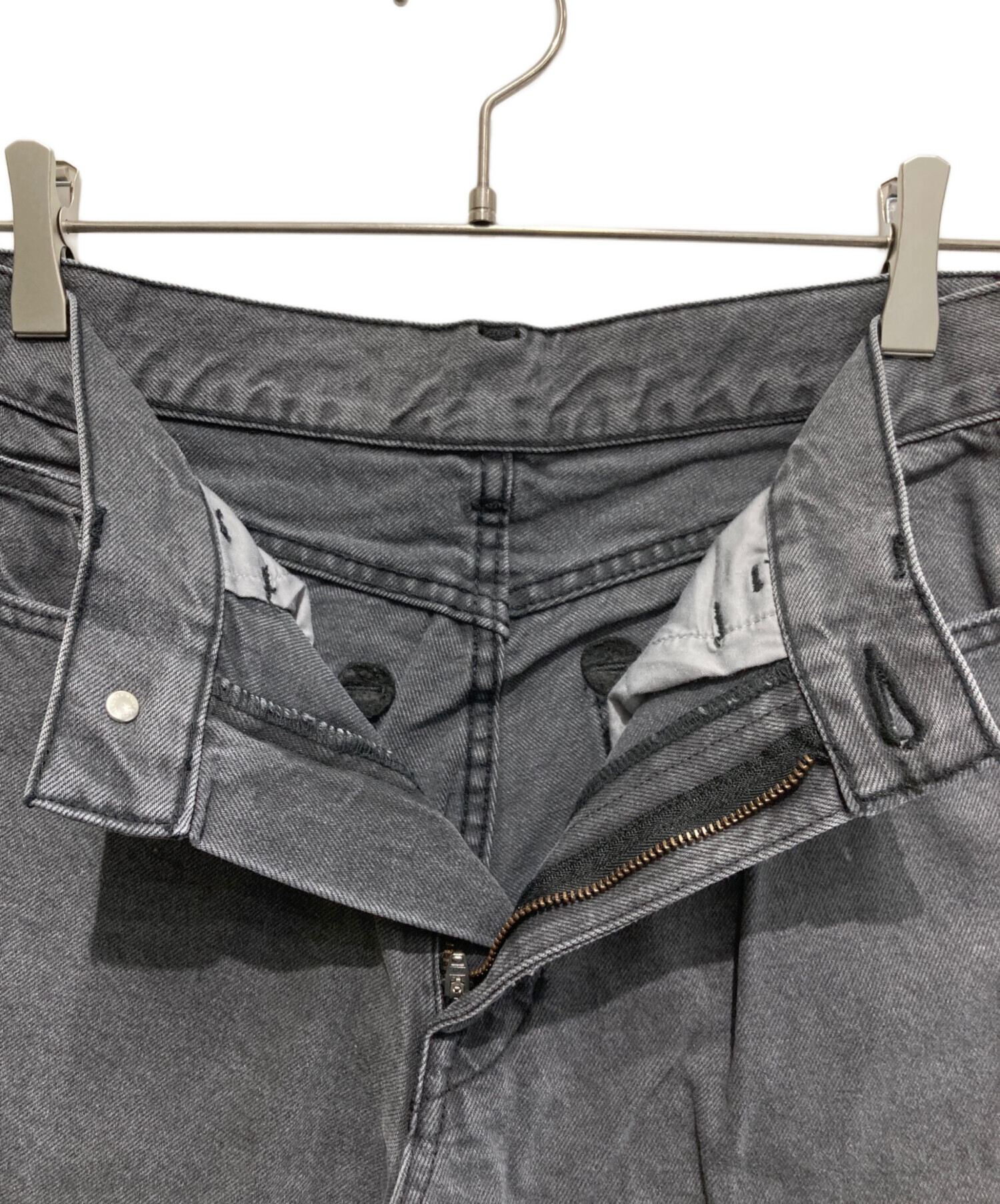 中古・古着通販】ATTISESSION (アティセッション) デニムパンツ グレー