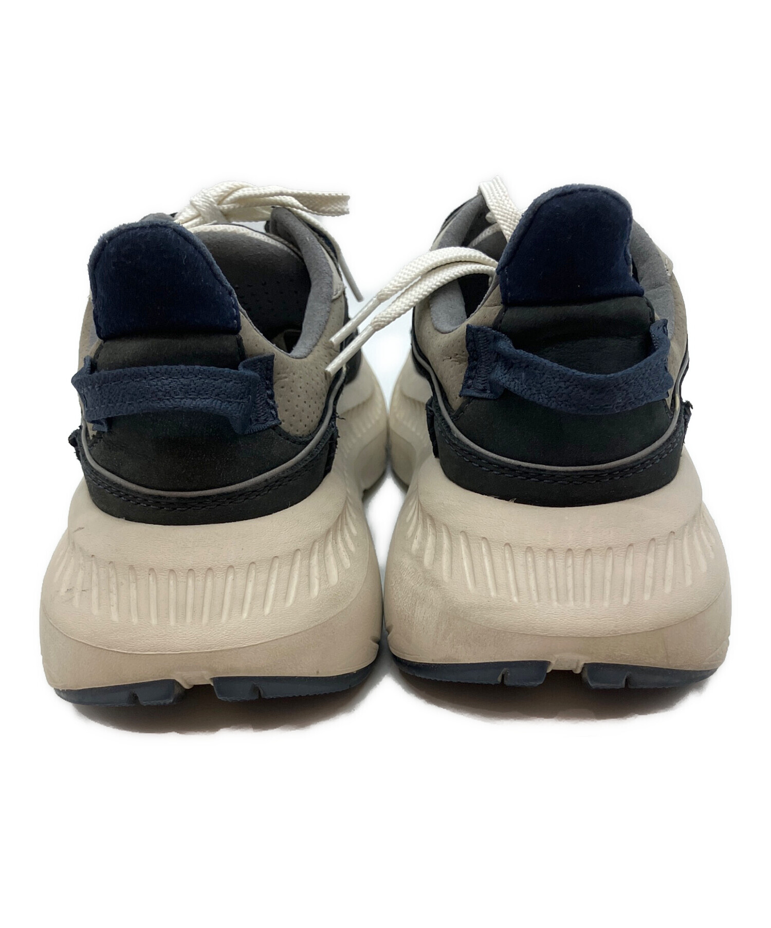 中古・古着通販】UGG (アグ) CA805 V2 Nubuck ヌバック グレー サイズ 