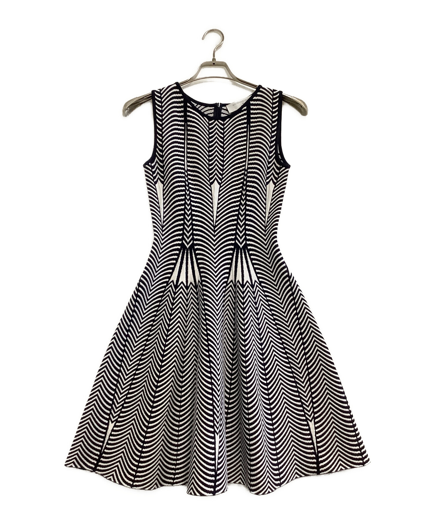 新品同様✨ アントニーノヴァレンティ アナイ 定価15万 ニットワンピース 総柄 中古・古着通販】ANTONINO VALENTI per ANAYI (アントニーノ