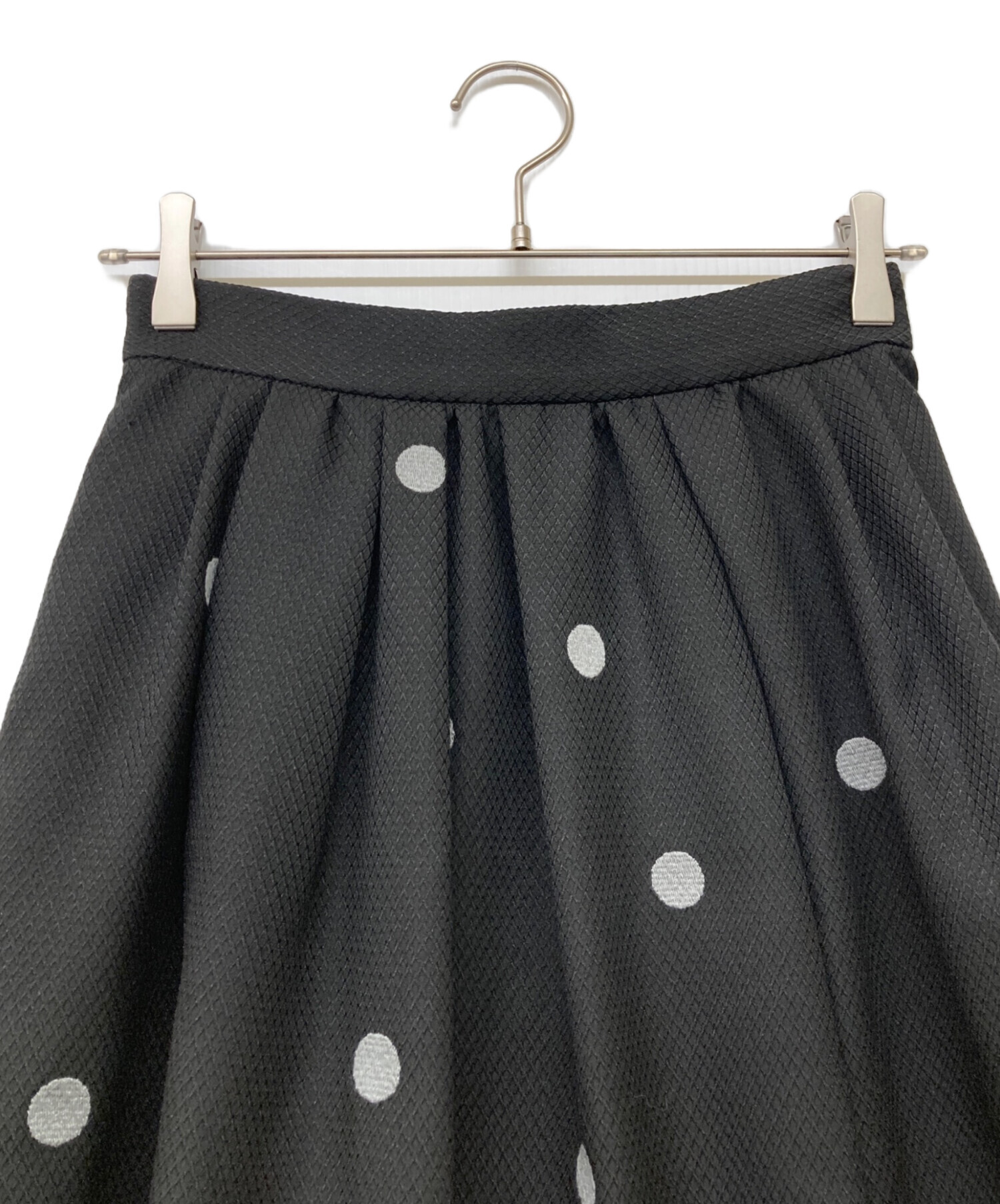 【未使用タグ付き】JUSGLITTY ドット刺繍タックスカート サイズ2 中古・古着通販】JUSGLITTY (ジャスグリッティー) ドット刺繍タックス