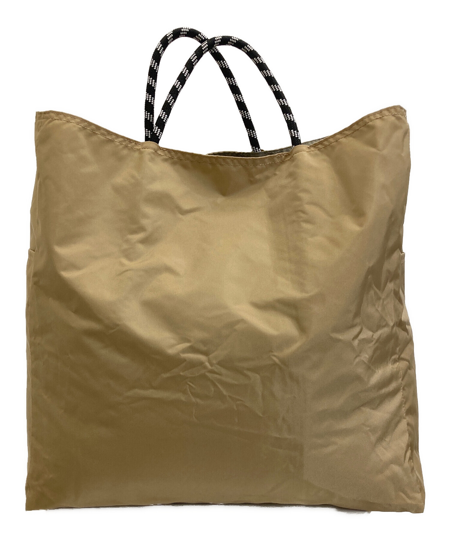 新品 ノマディス NOMADIS トートバッグ ベージュ 中古・古着通販】NOMADIS (ノマディス) ナイロントートバッグ ベージュ